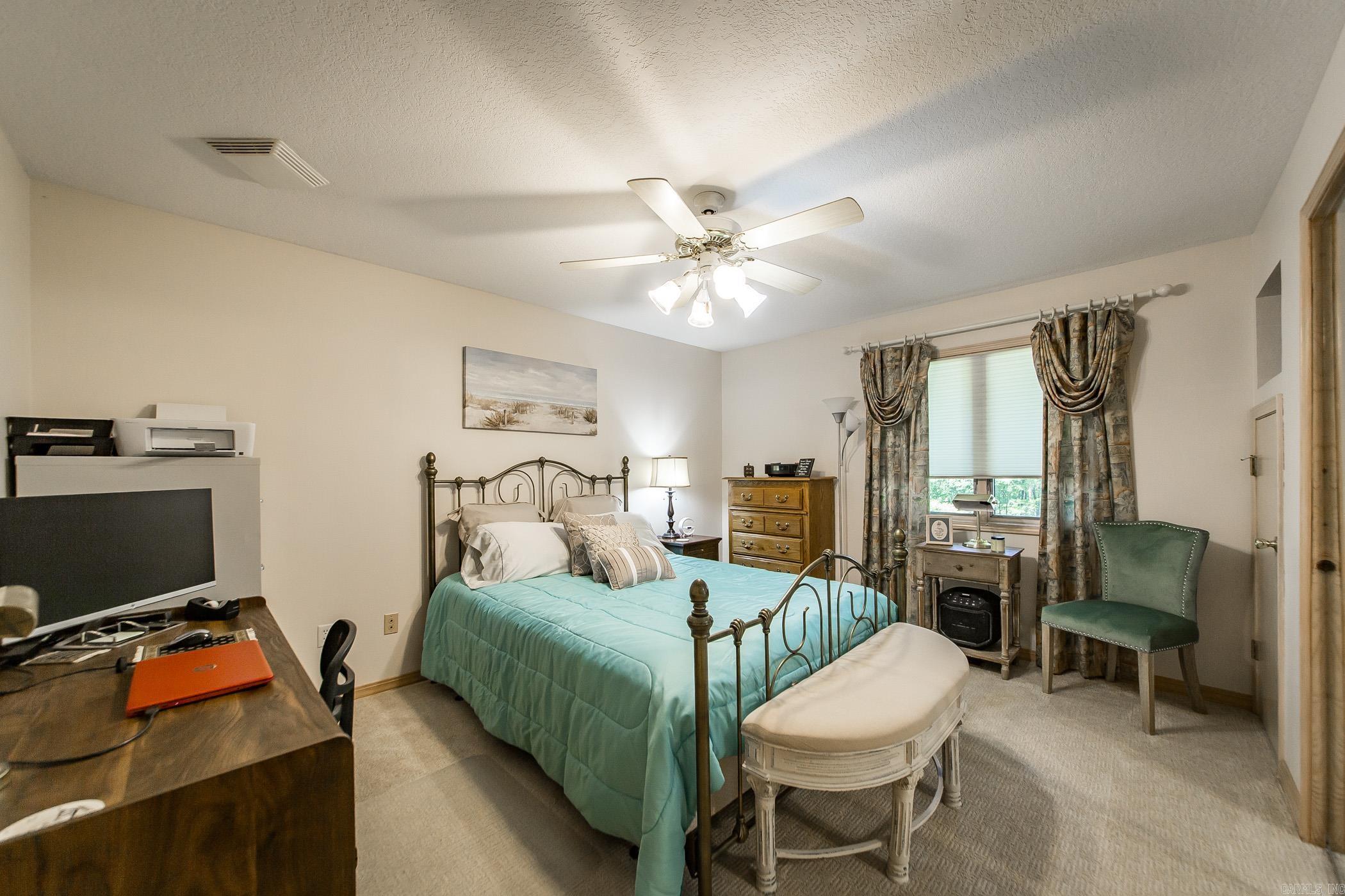 305 Snead Drive Property Photo 19