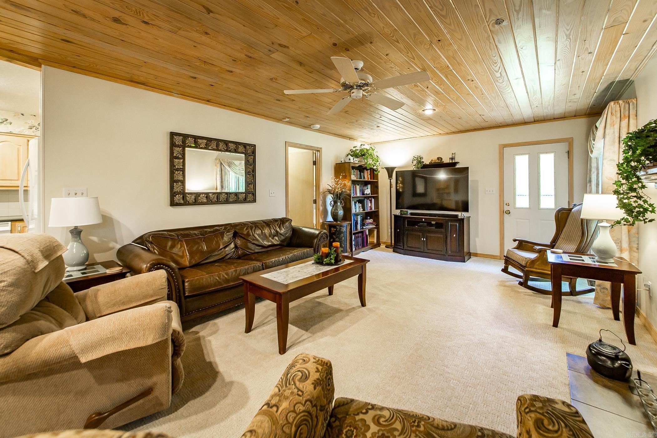 305 Snead Drive Property Photo 33