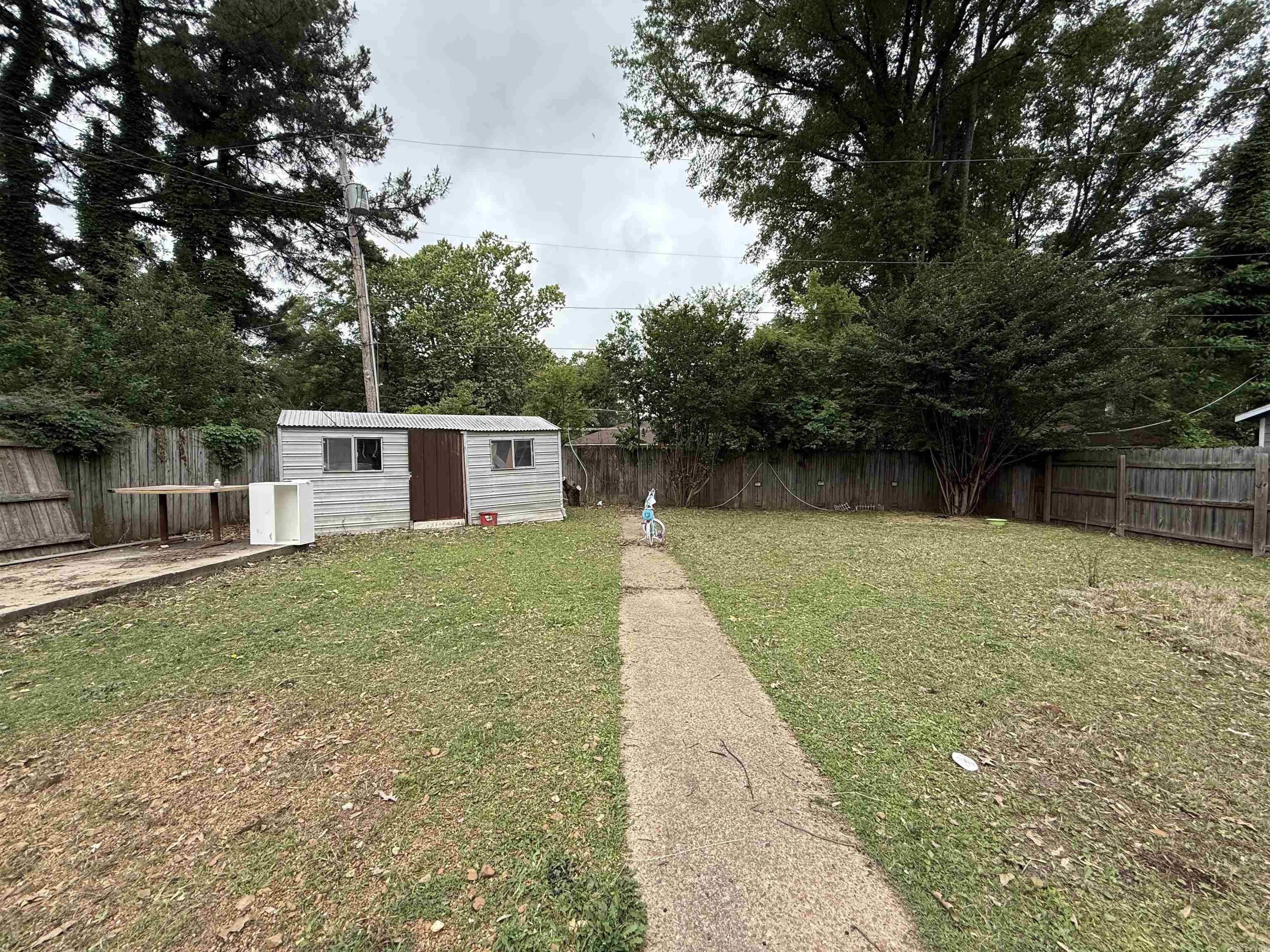 947 Cherry Street Property Photo 2
