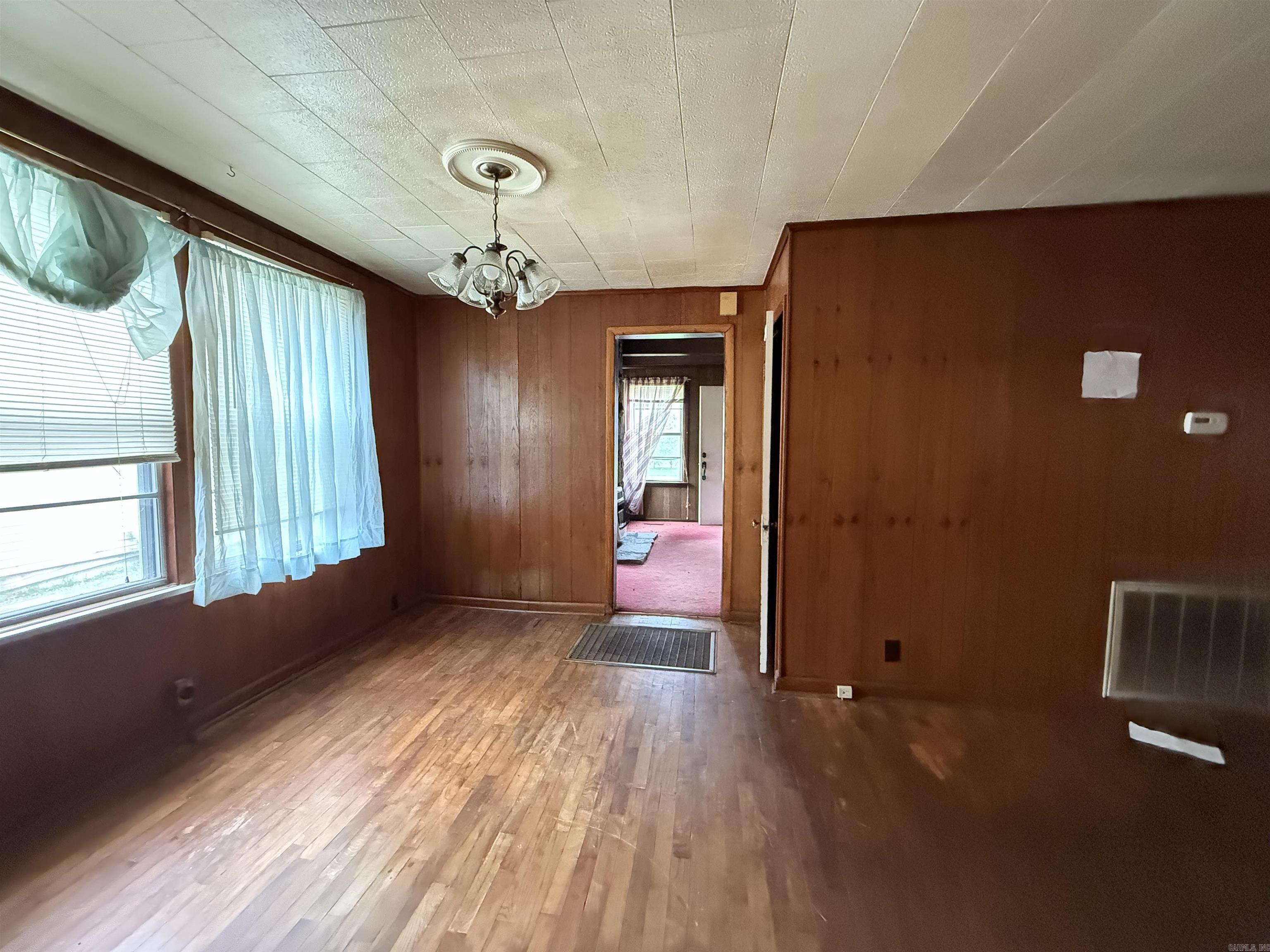 947 Cherry Street Property Photo 7