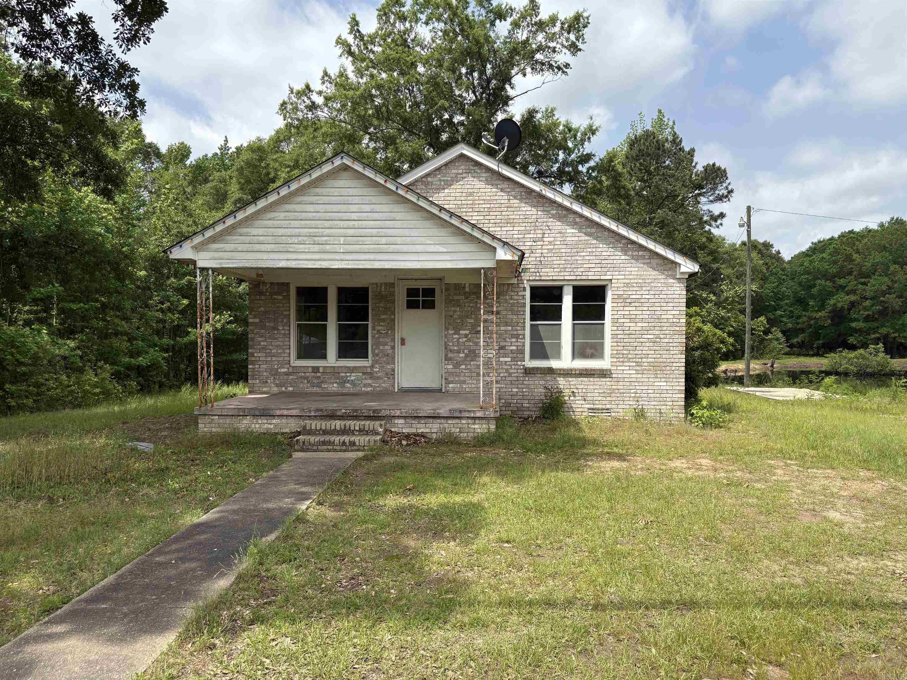 139 Highway 46 N Property Image