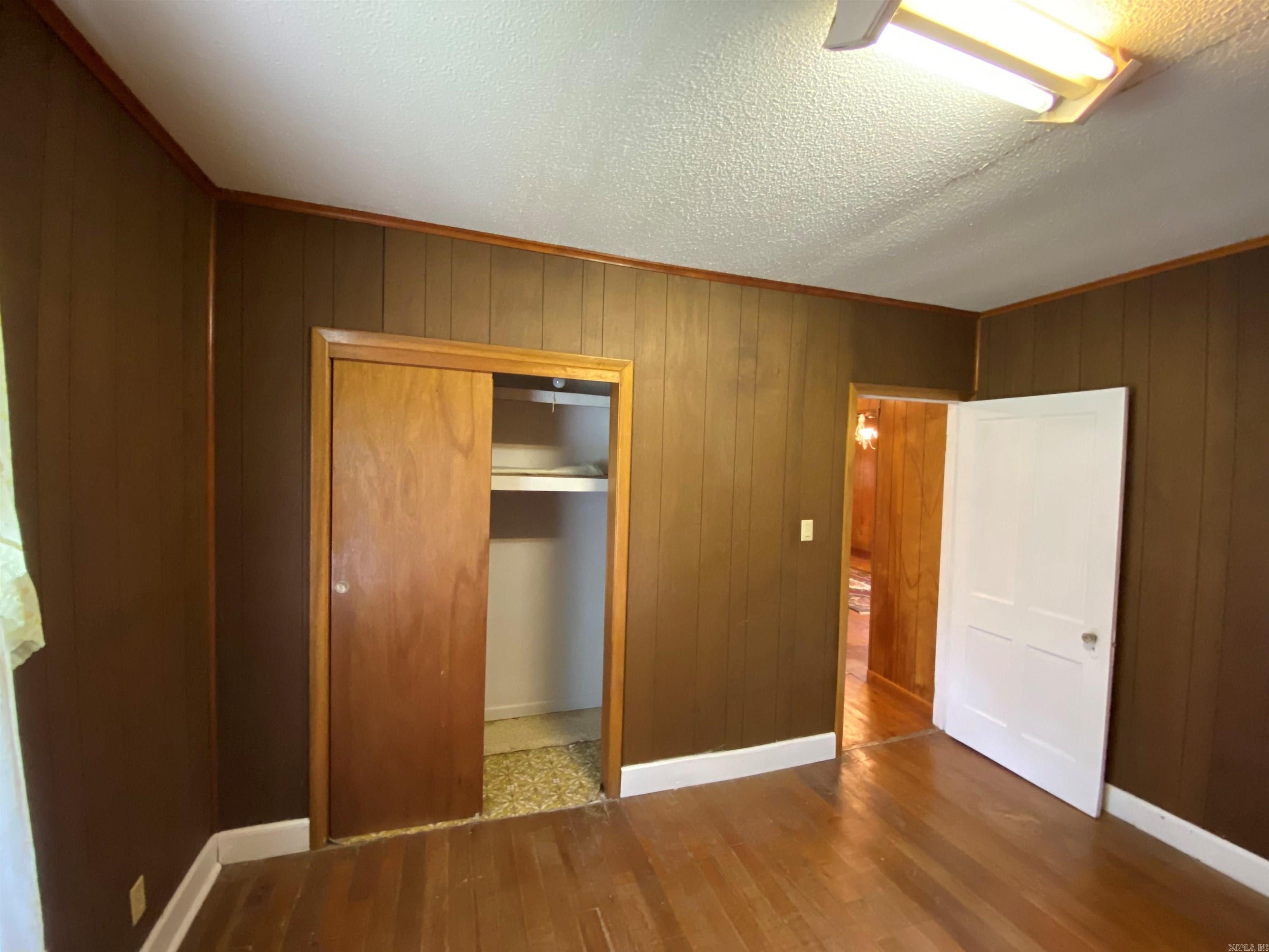 325 N Hwy 65 Property Photo 11