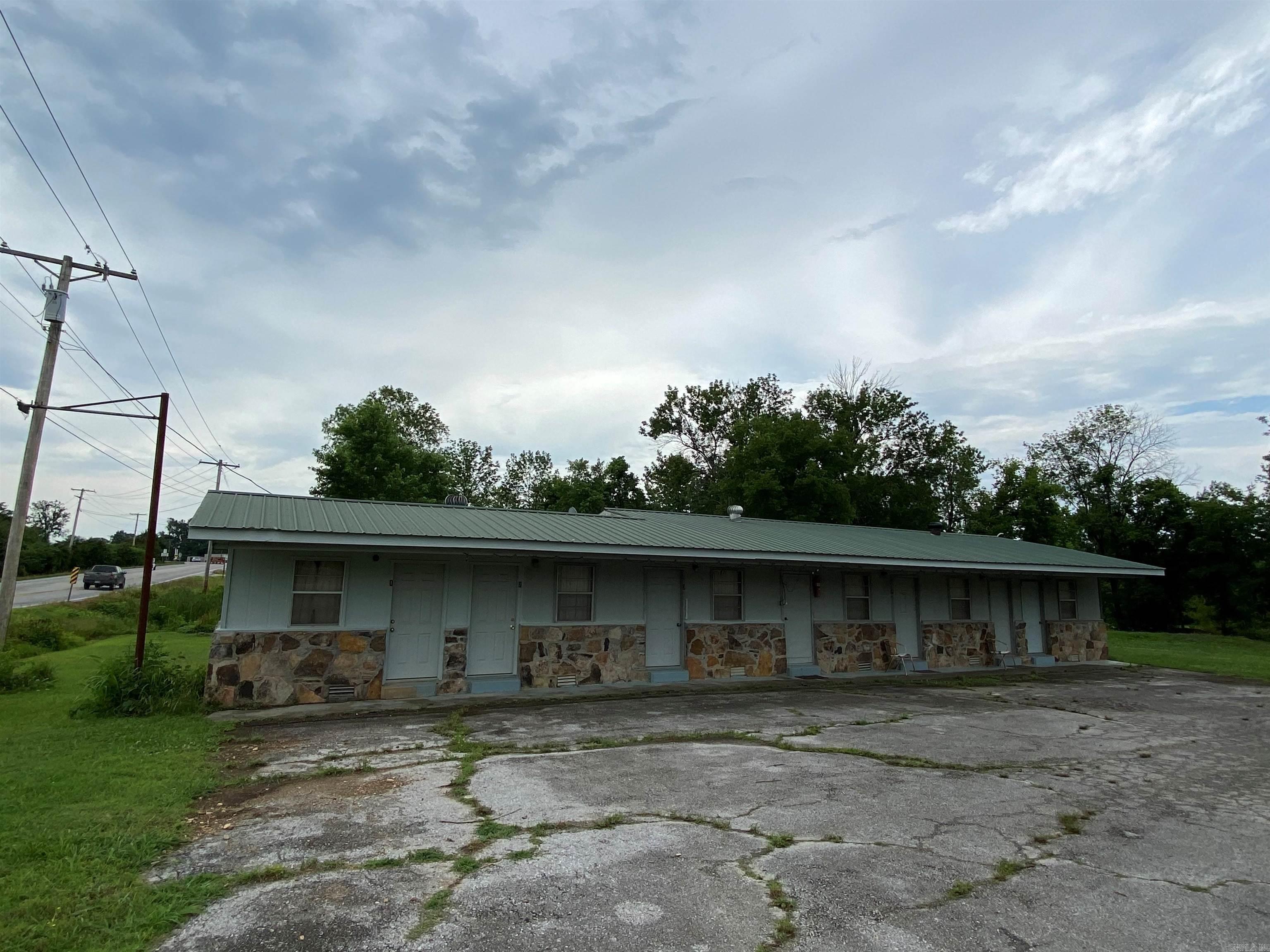 325 N Hwy 65 Property Photo 20