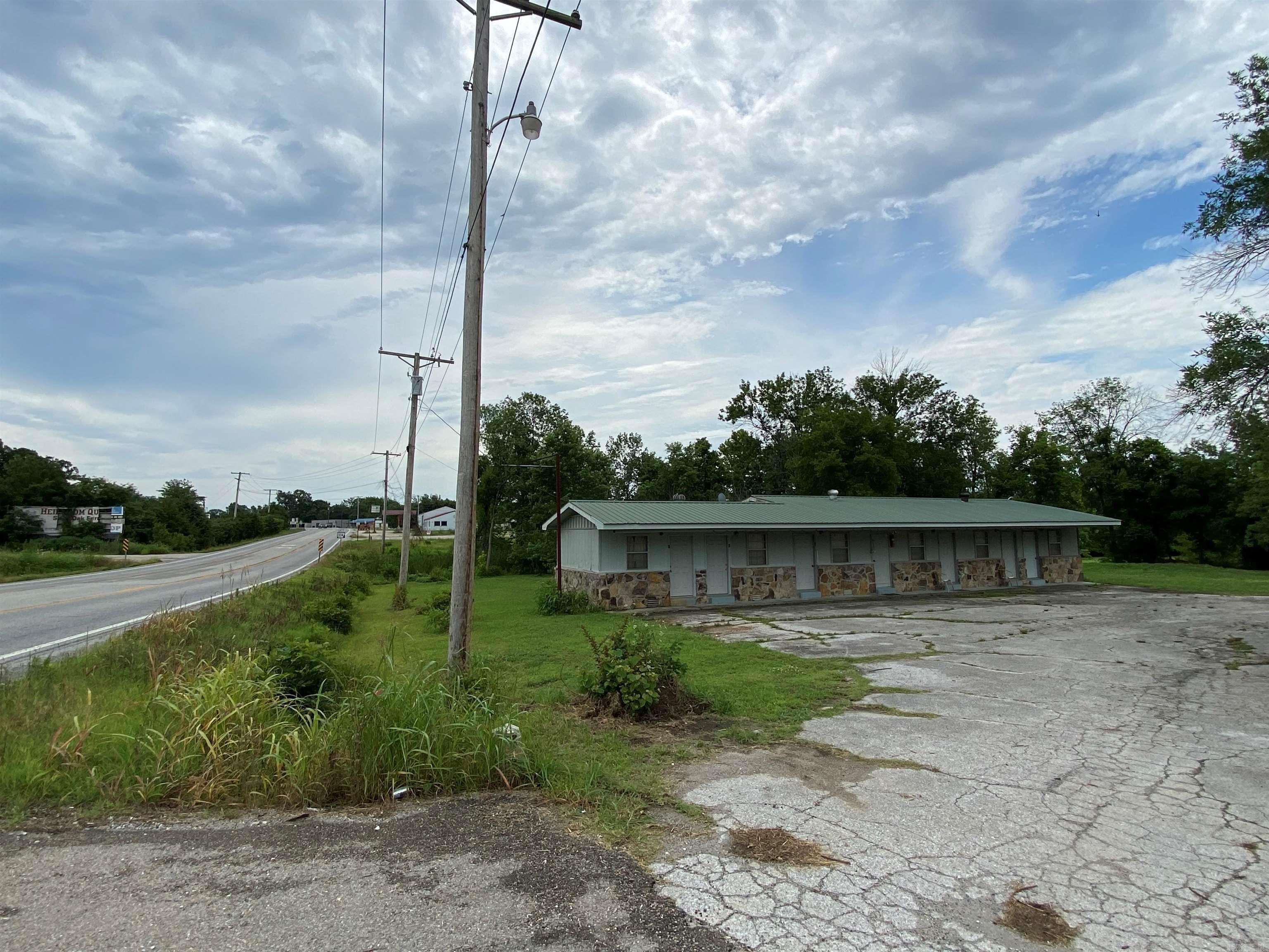 325 N Hwy 65 Property Photo 20