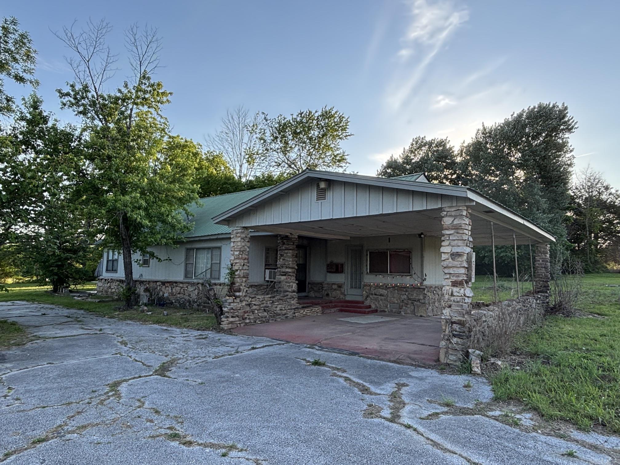 325 N Hwy 65 Property Photo 40