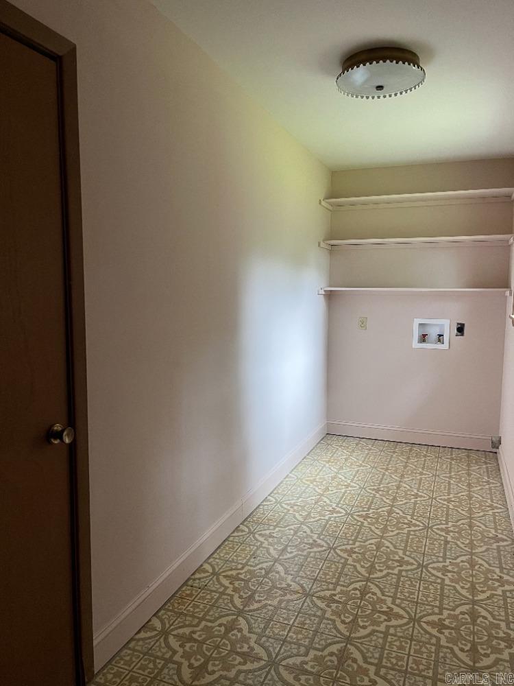 726 Carter St Property Photo 10