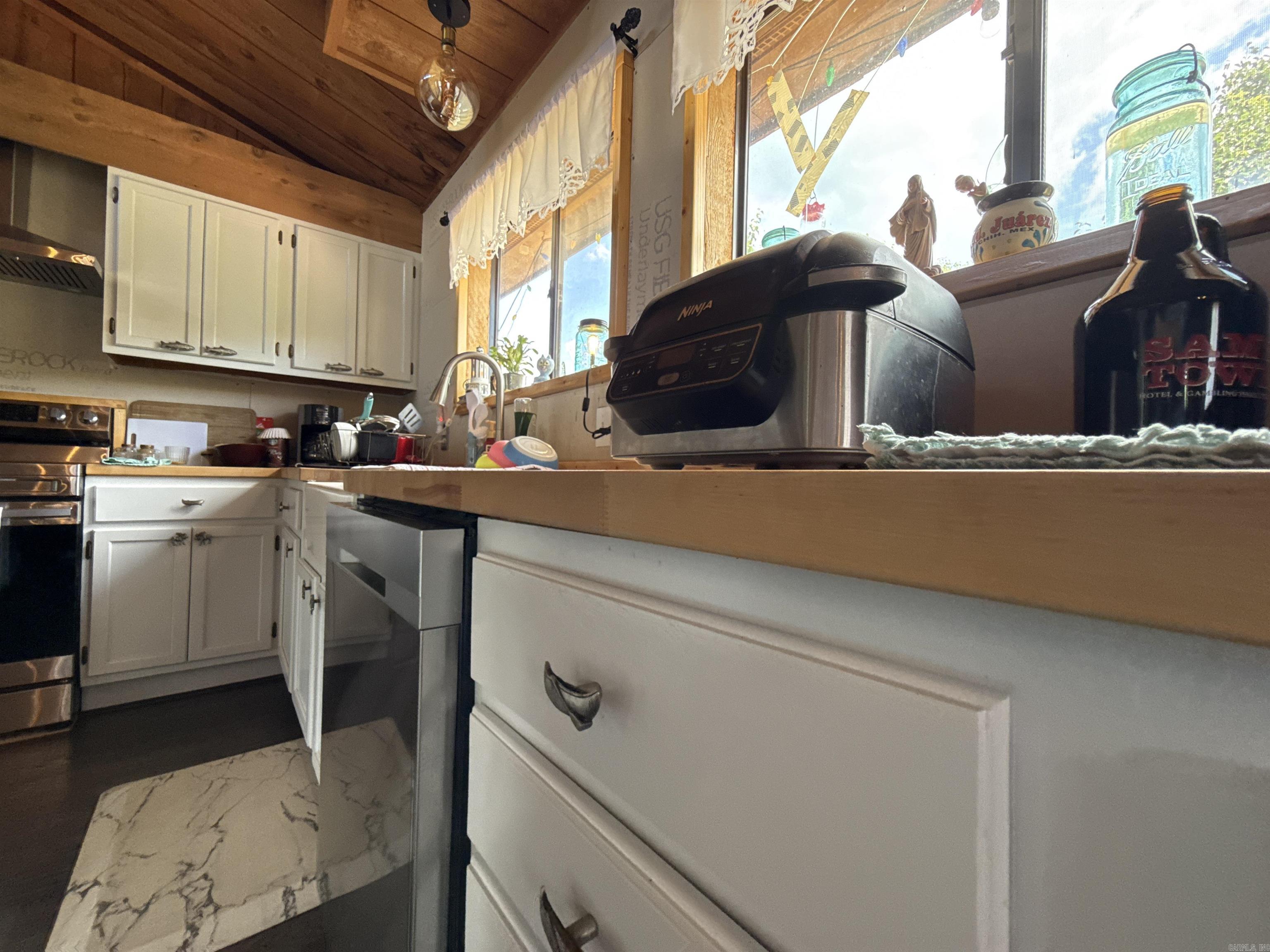 4579 Bayou Access Road Property Photo 6