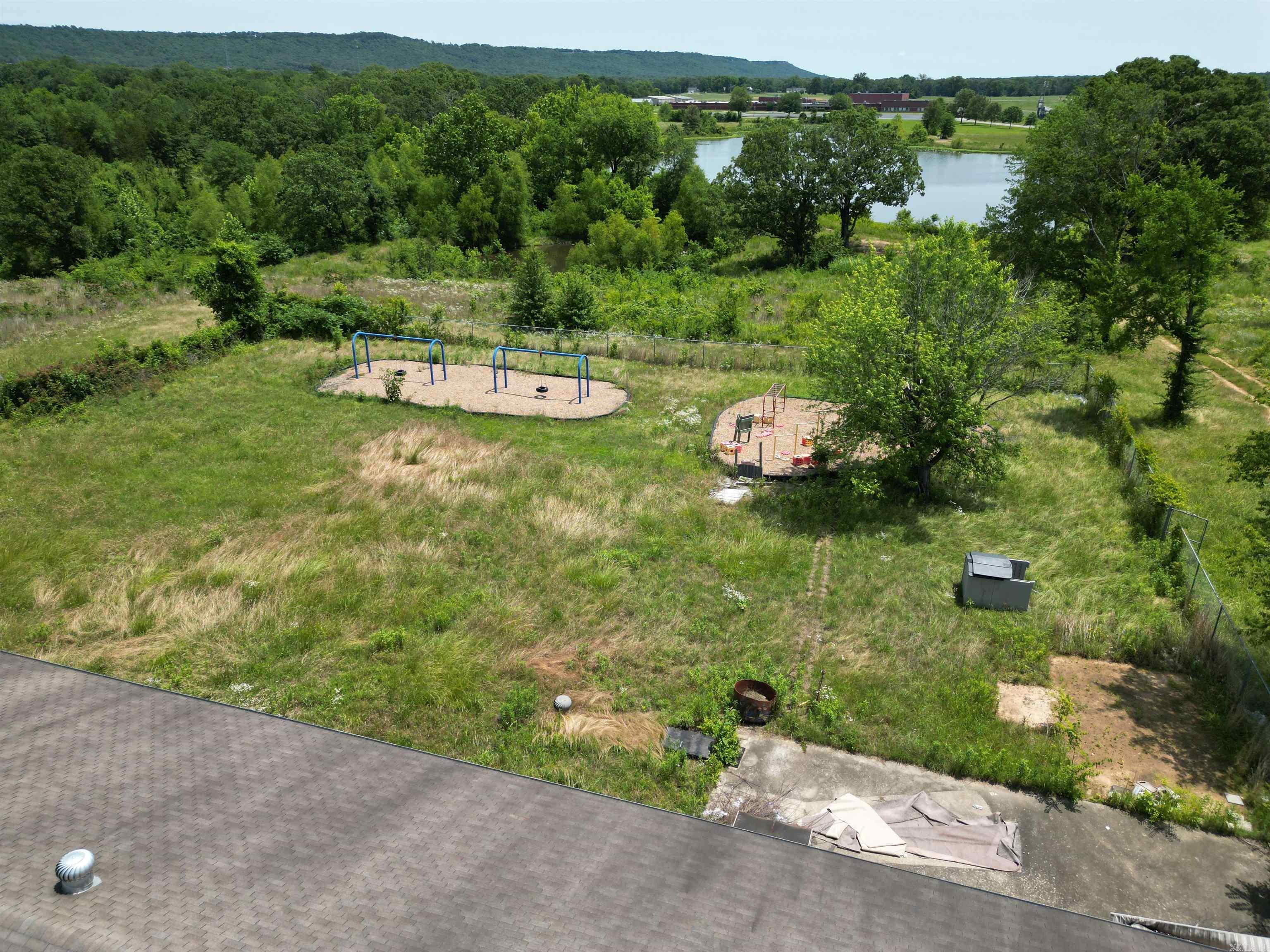 660 Pine Ridge Road Property Photo 2