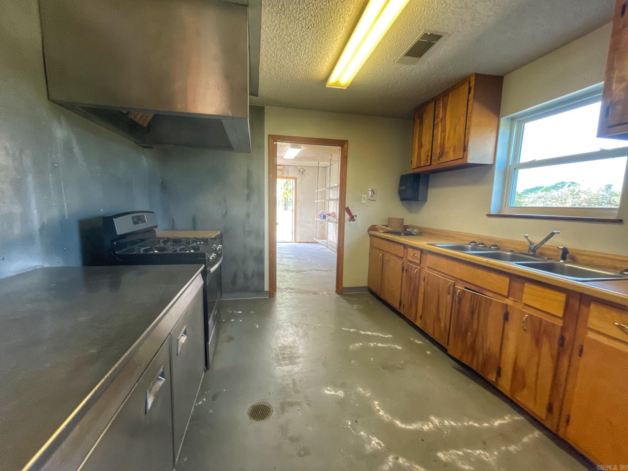 660 Pine Ridge Road Property Photo 14