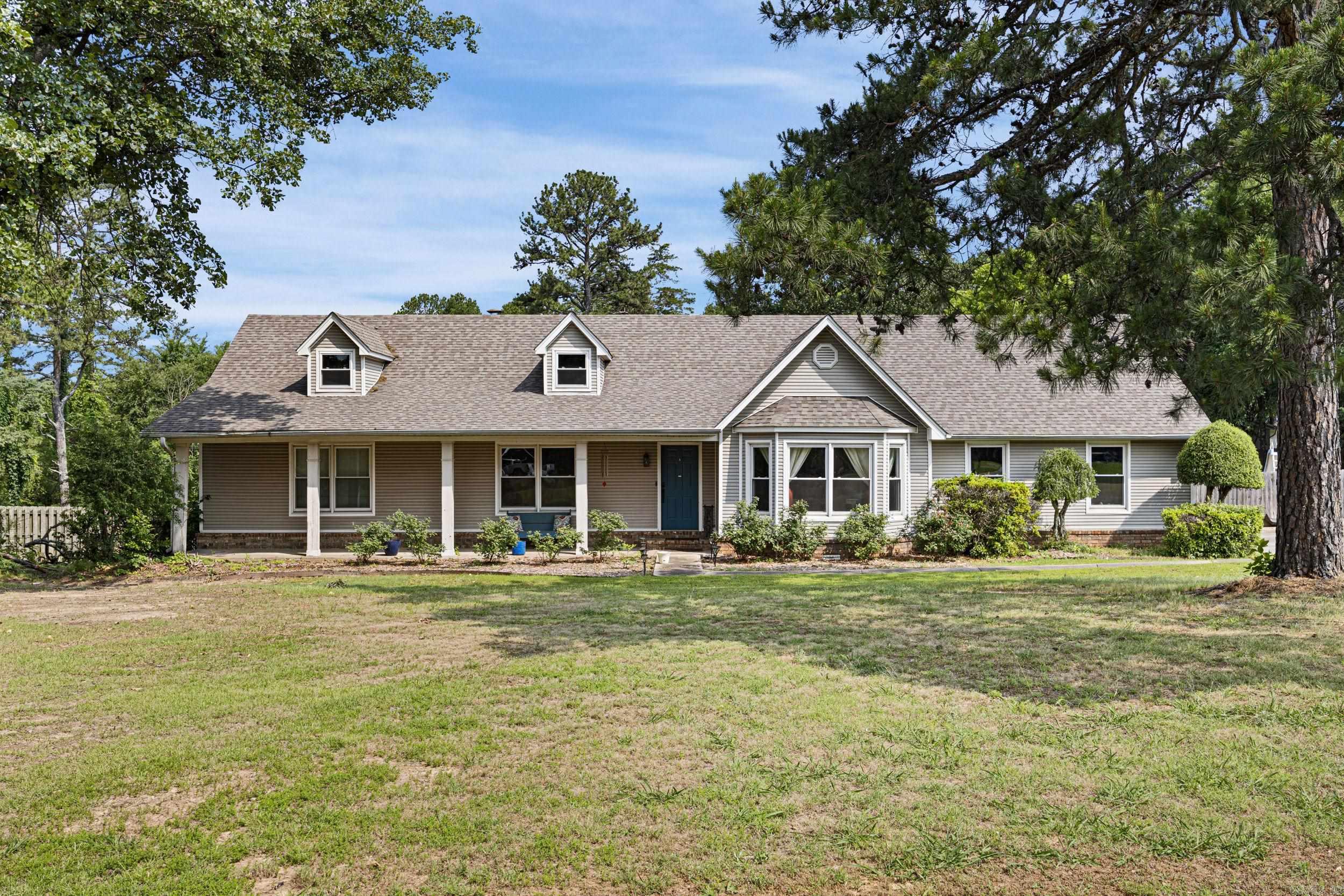 2920 Highland Dr Property Photo 1