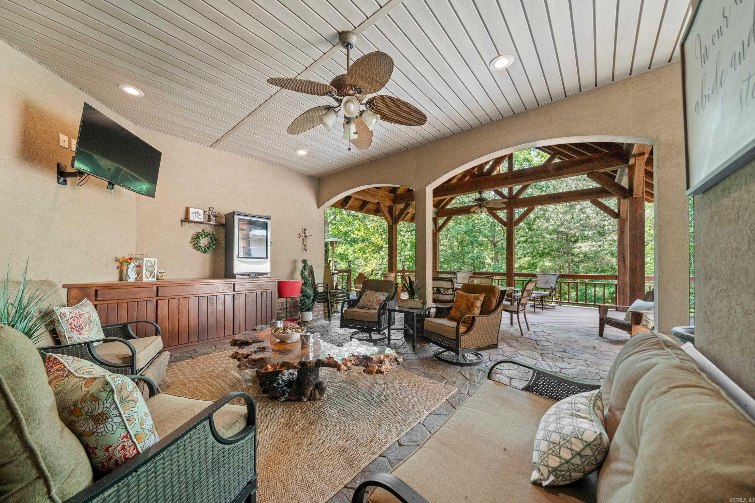 490 Quail Ridge Property Photo 6