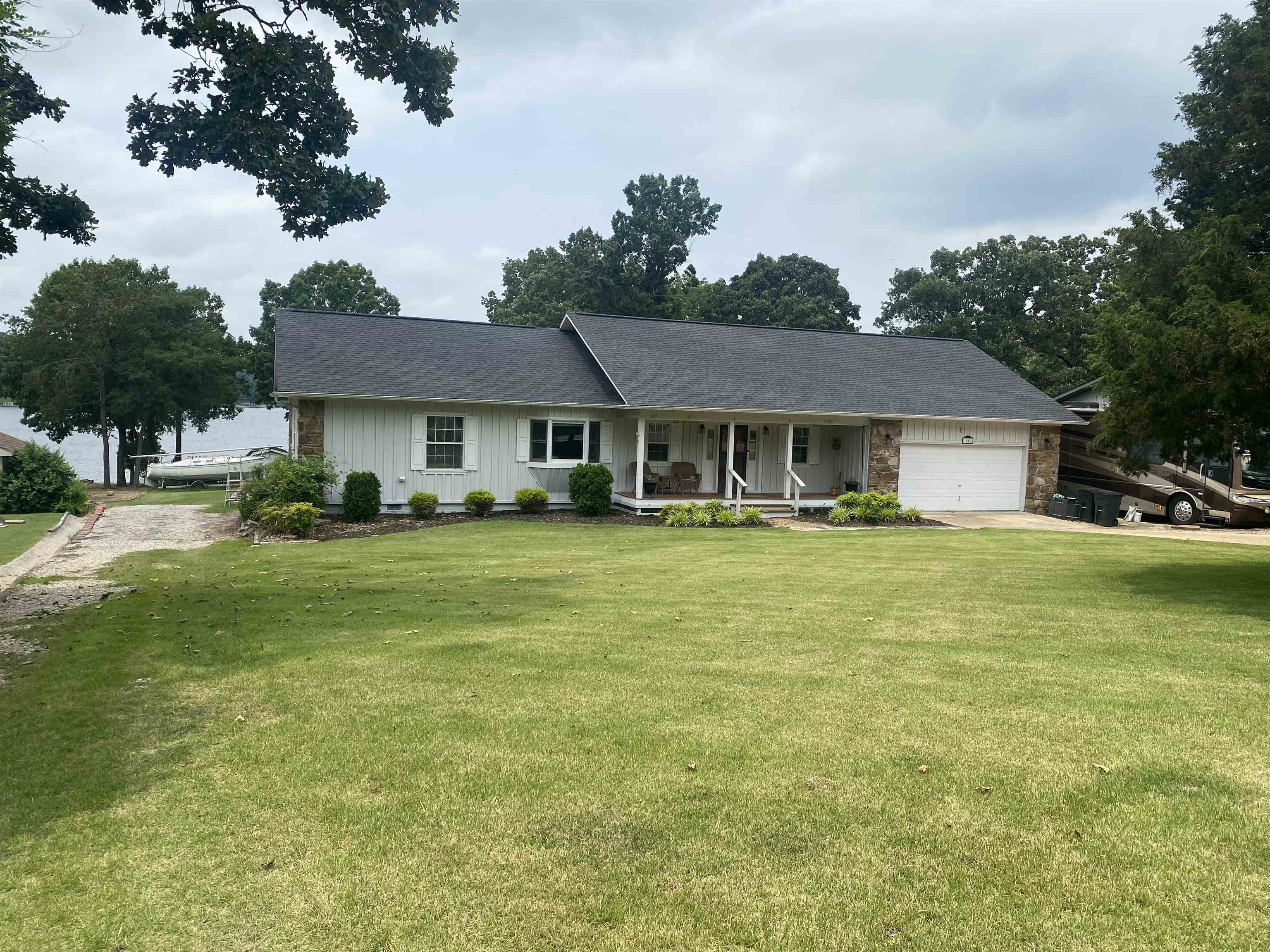 1803 Fairwater Circle Property Photo 2
