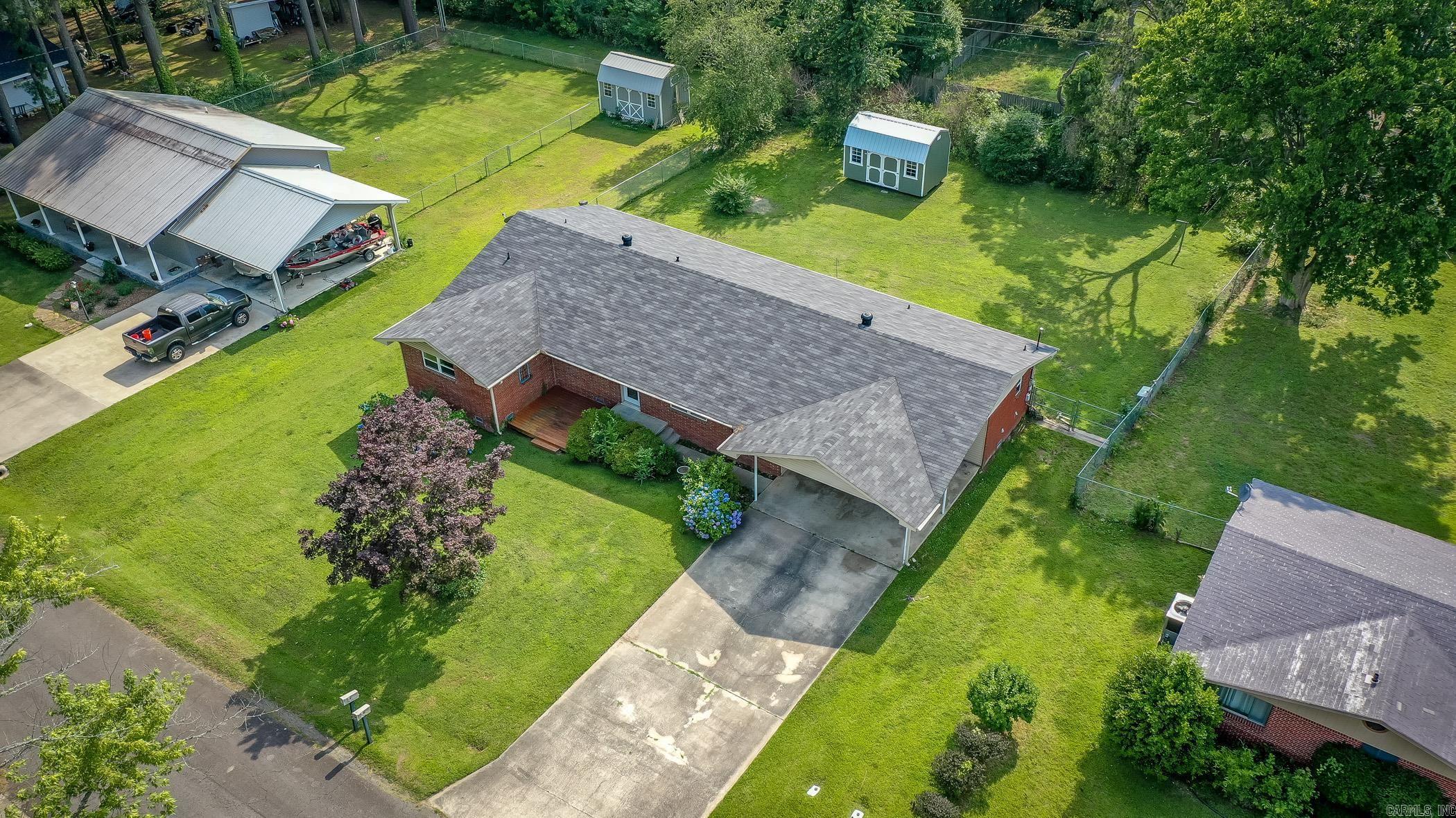 416 Sunset Drive Property Photo 4