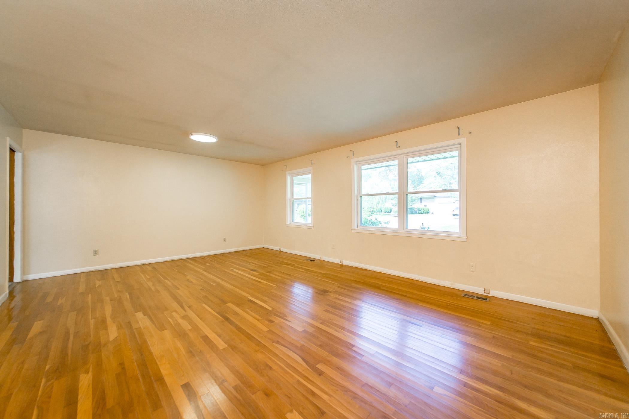 416 Sunset Drive Property Photo 5