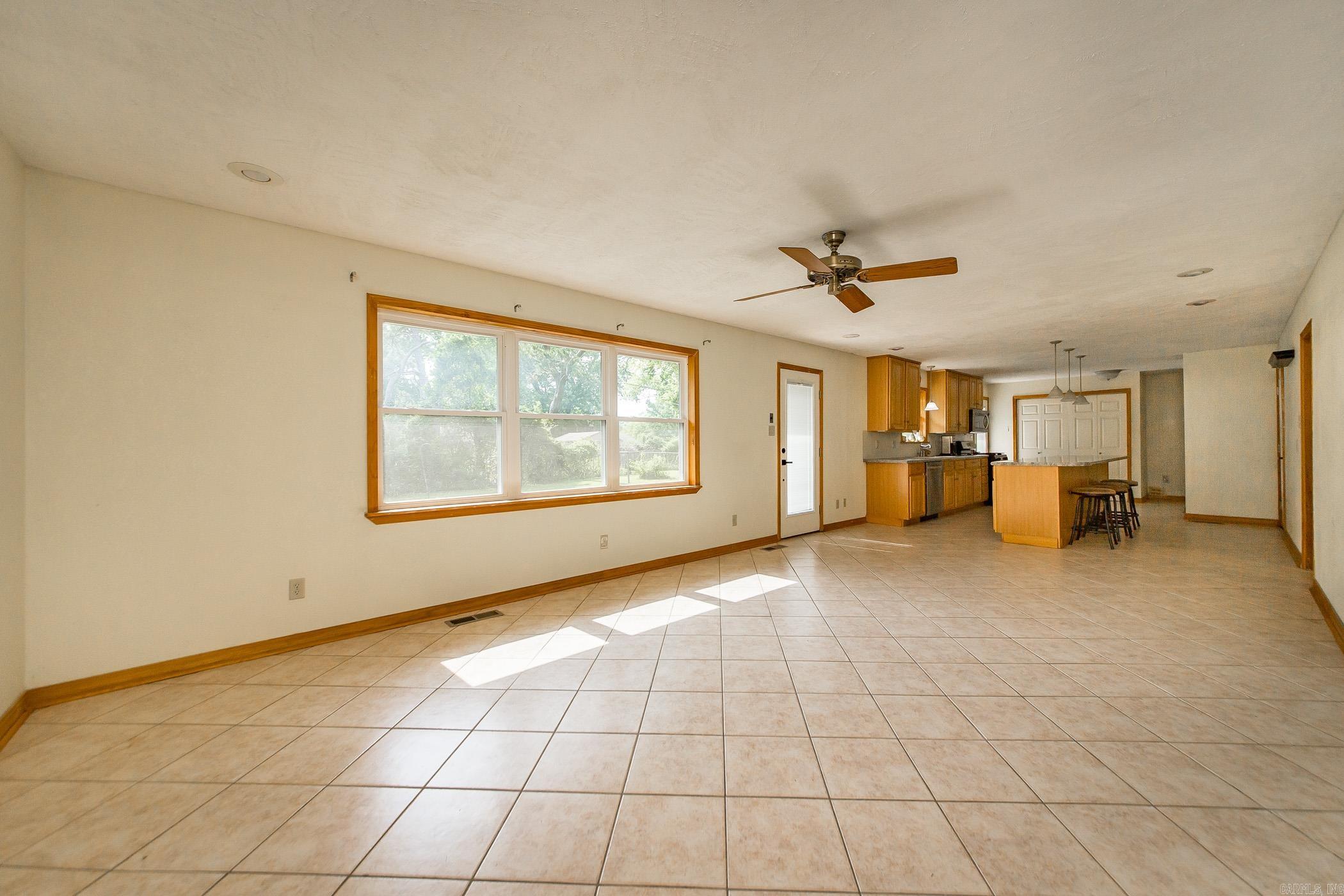 416 Sunset Drive Property Photo 9