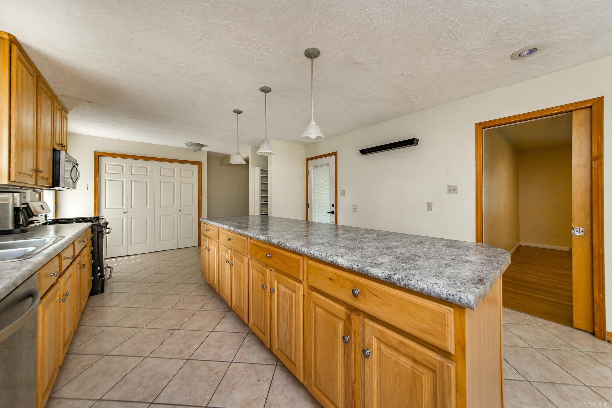 416 Sunset Drive Property Photo 14