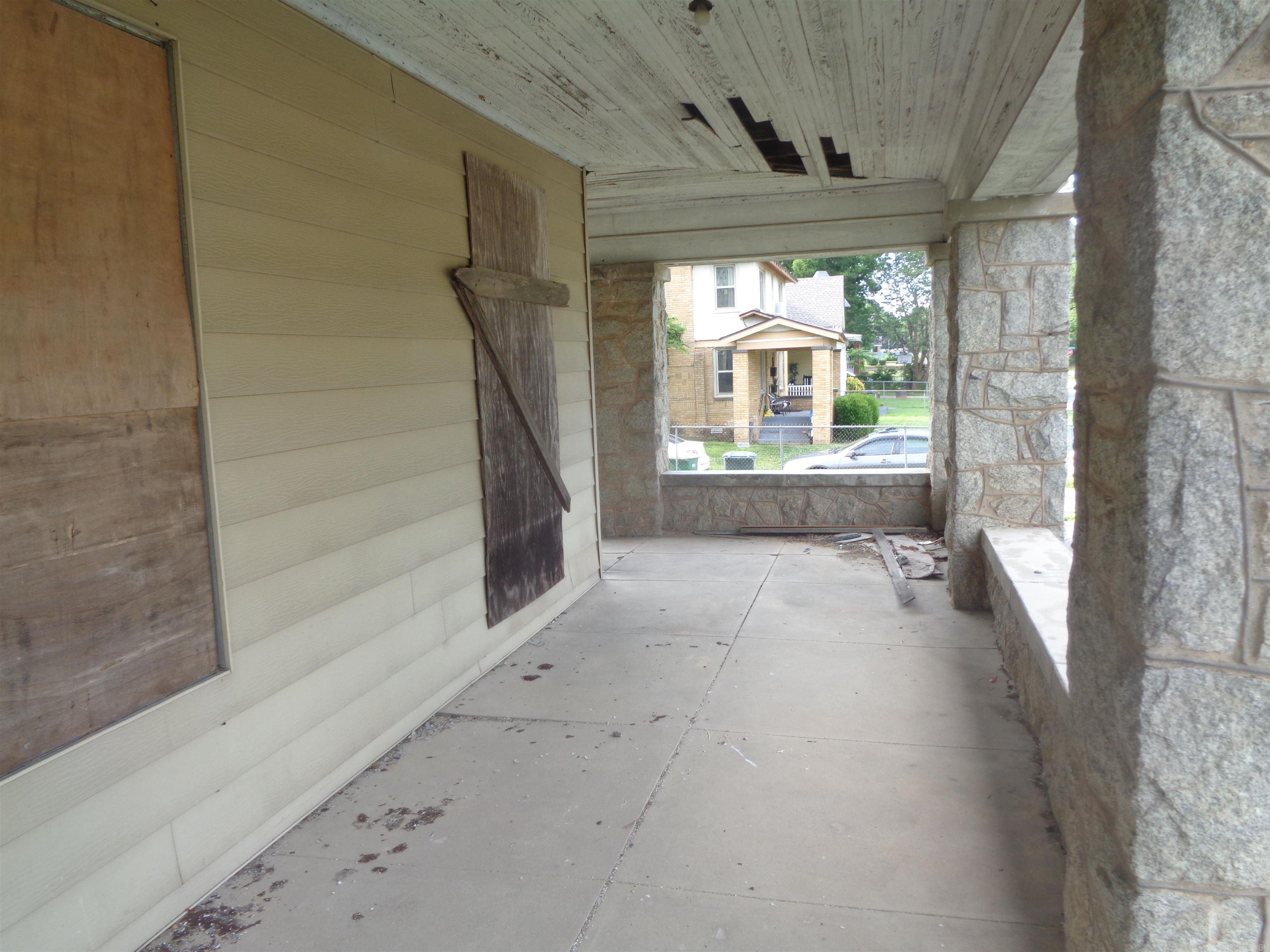 2600 Wolfe Street Property Photo 14