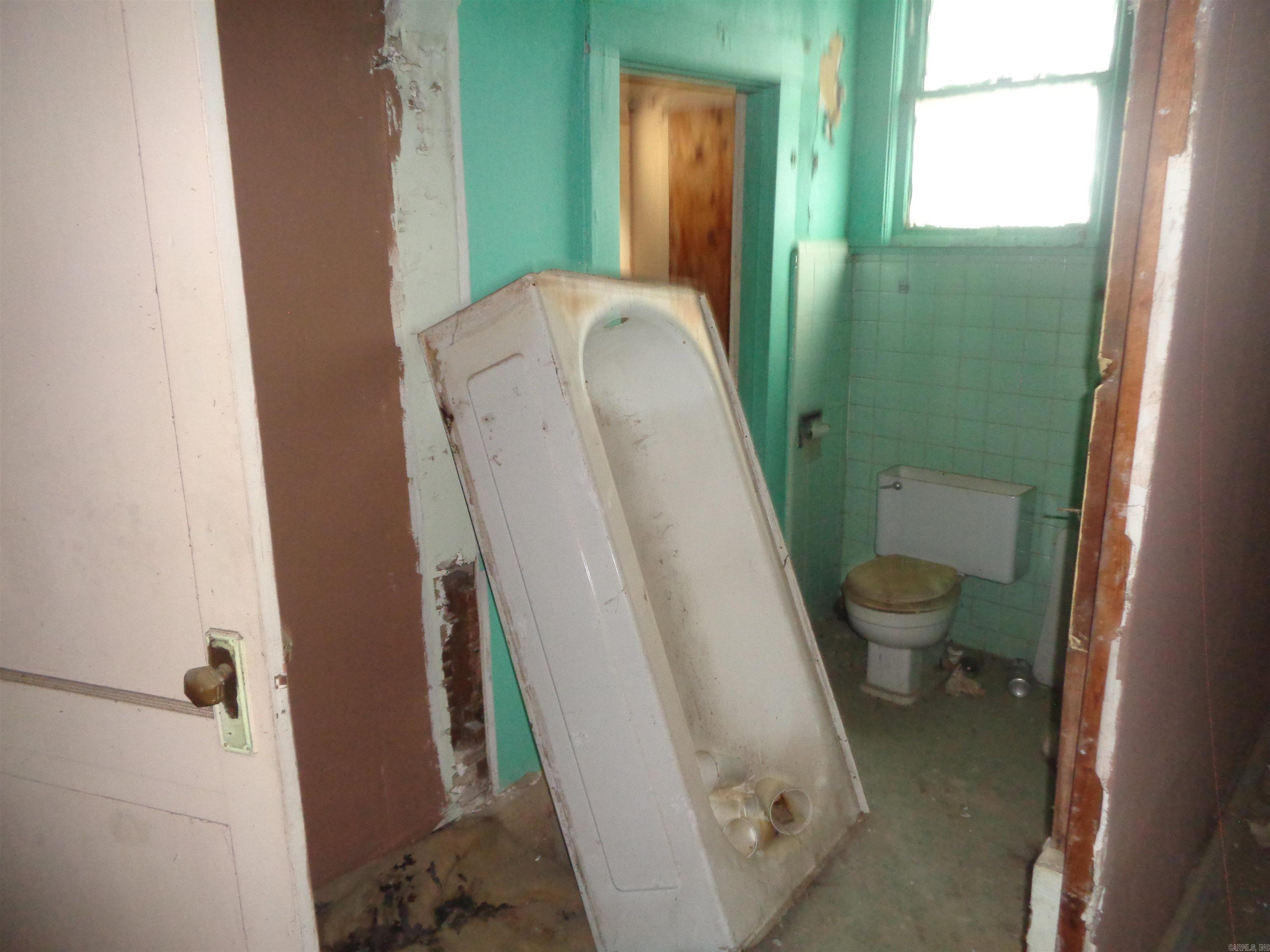 2600 Wolfe Street Property Photo 27