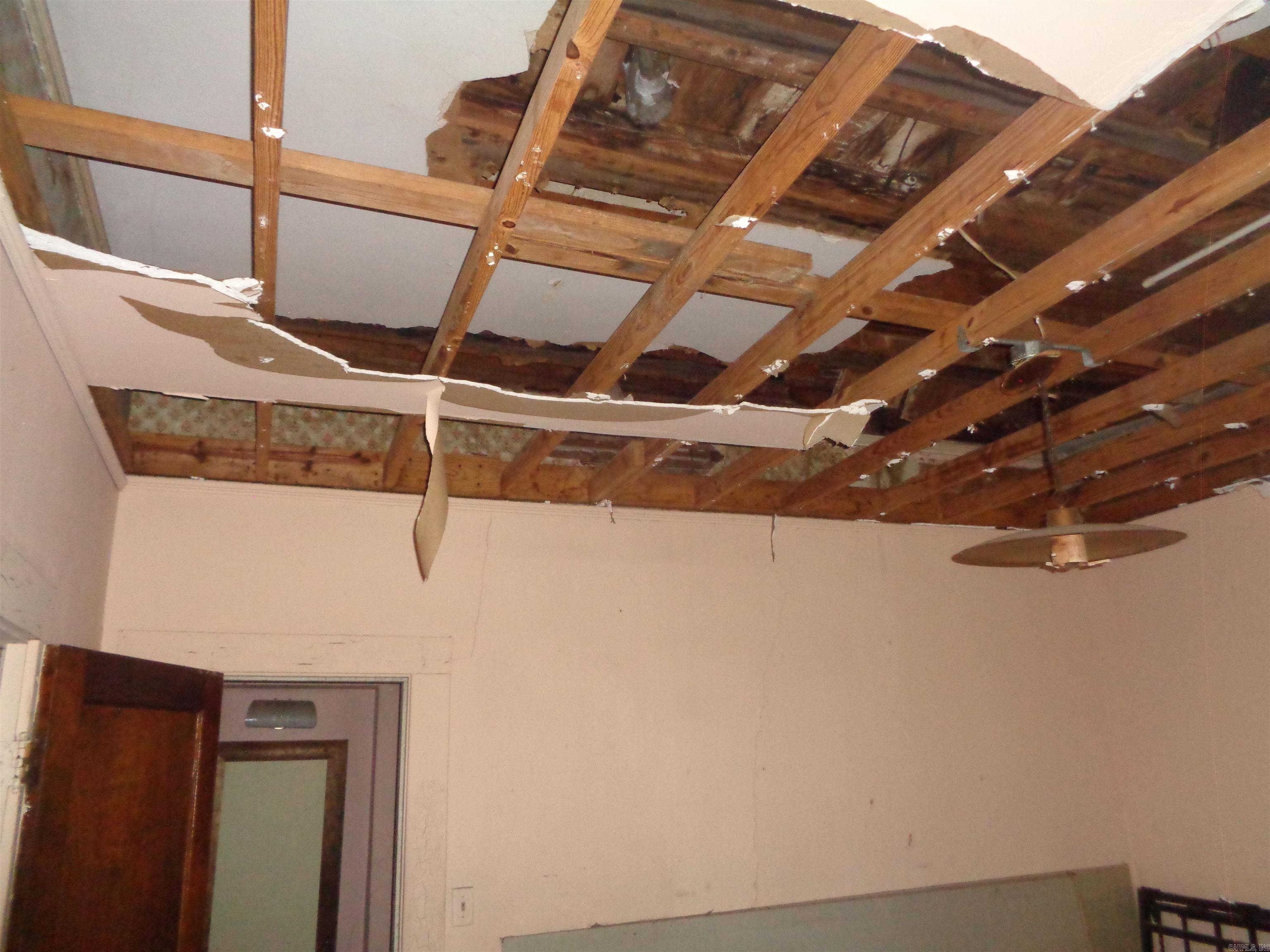 2600 Wolfe Street Property Photo 28
