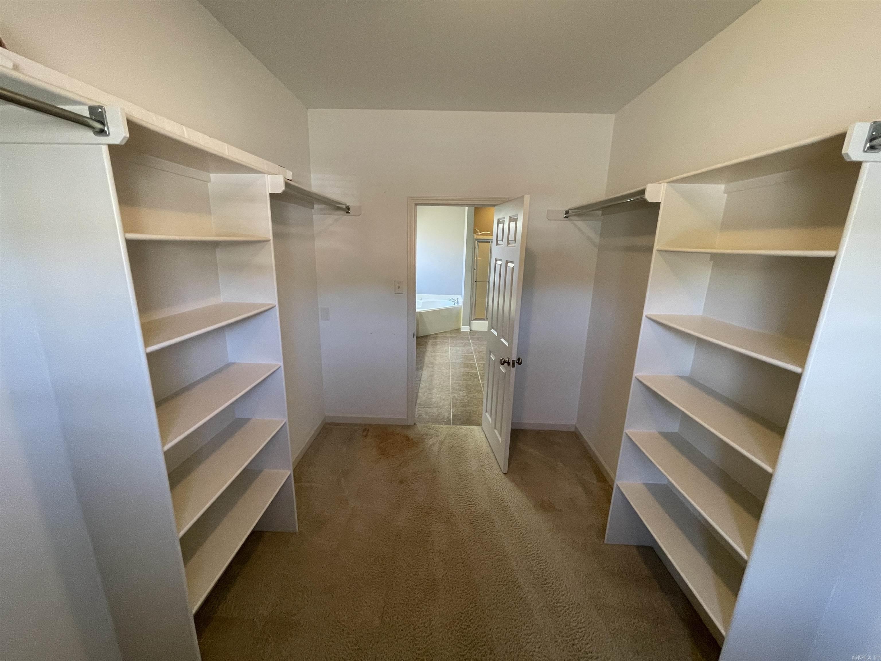 1756 White Oak Lane Property Photo 11