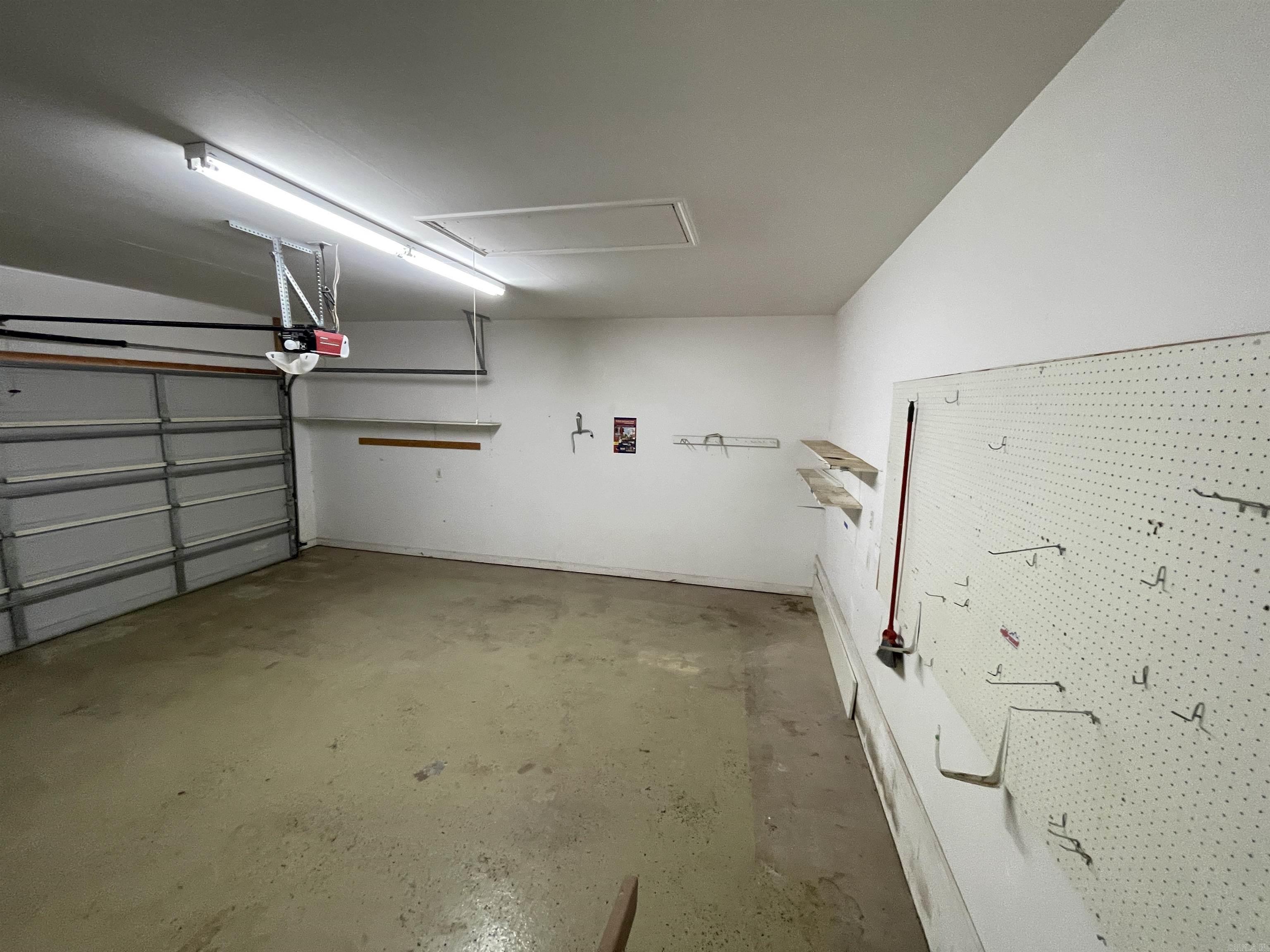 1756 White Oak Lane Property Photo 18