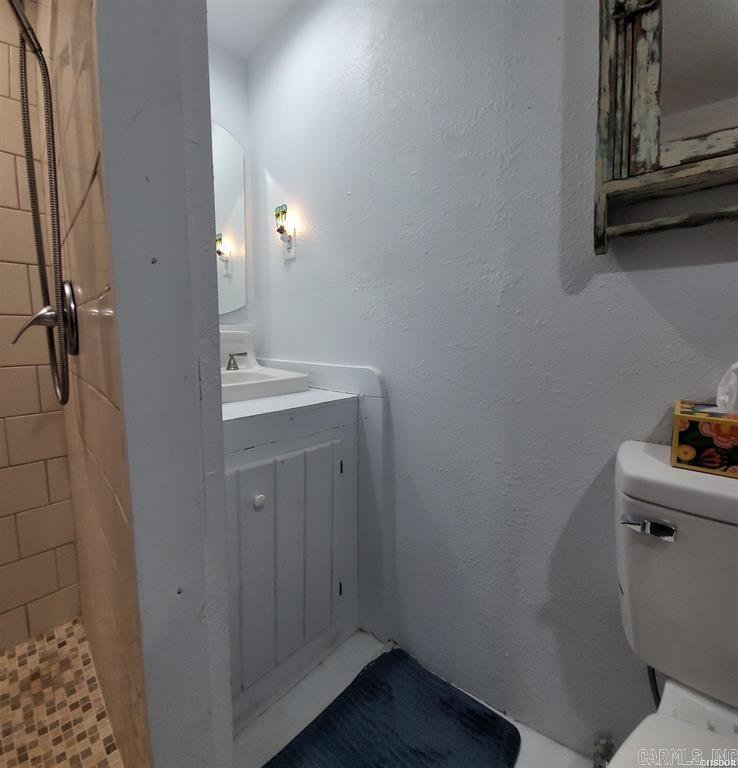 223 S Main Street Property Photo 18