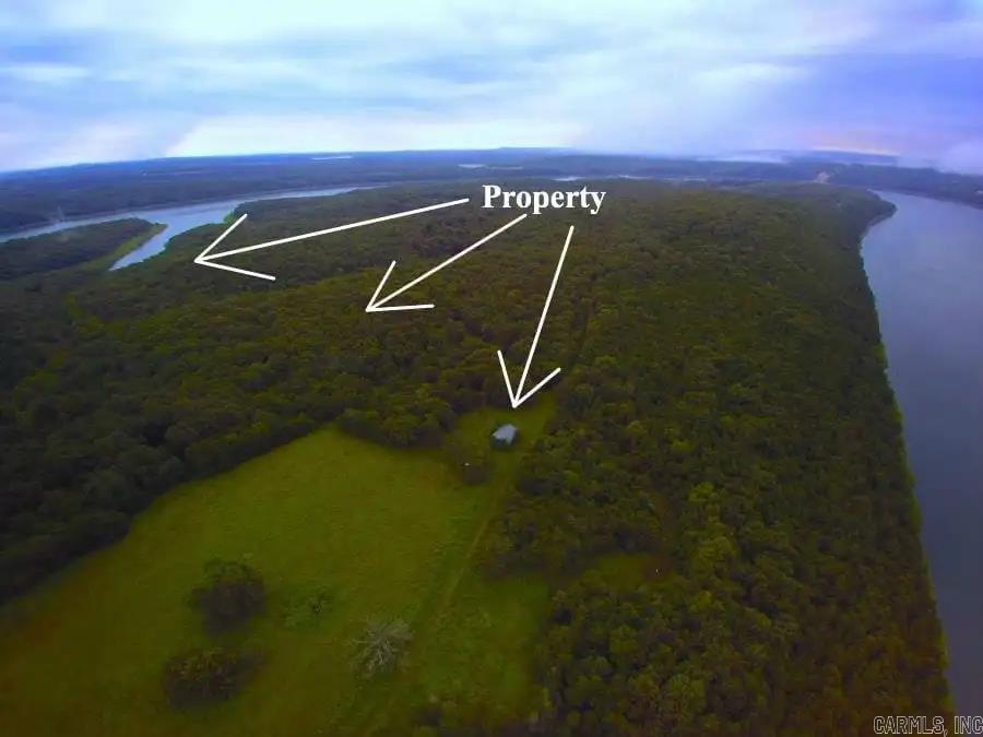 000 Cedar Creek Property Photo 4