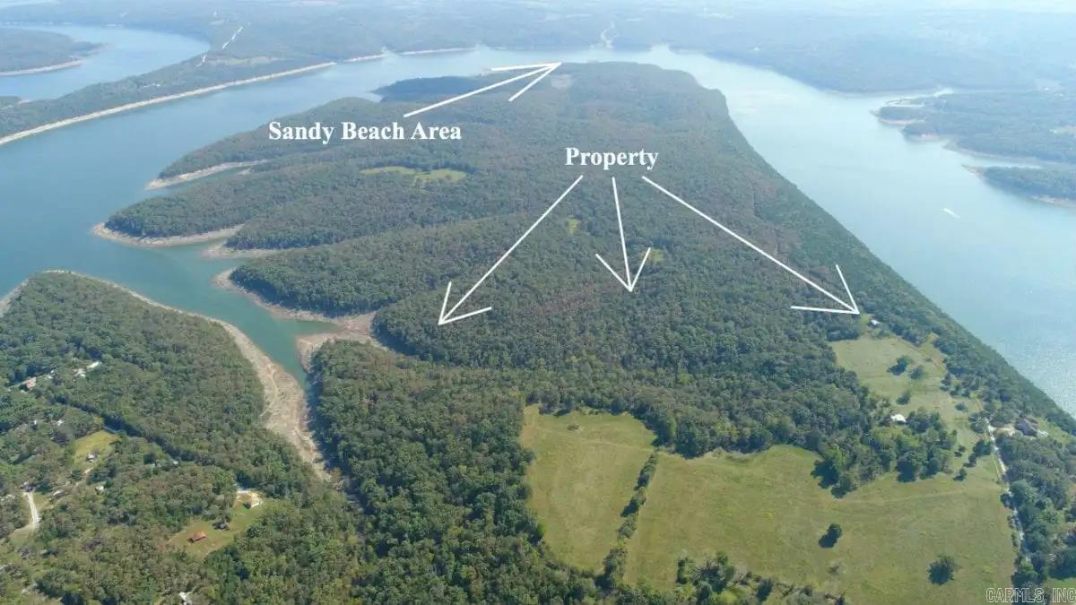 000 Cedar Creek Property Photo 6