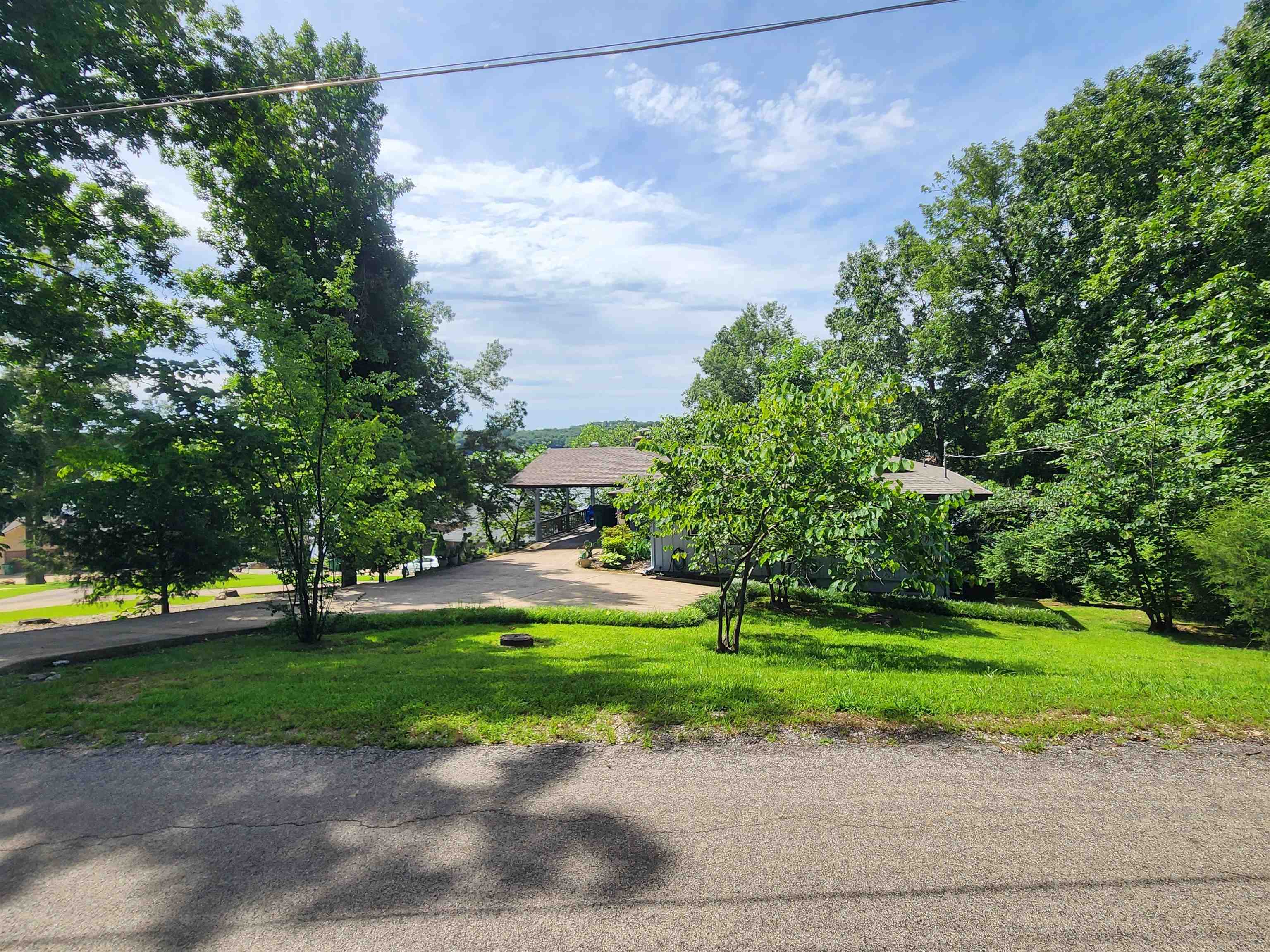 L37b12 N Lakeshore Circle Property Photo 15