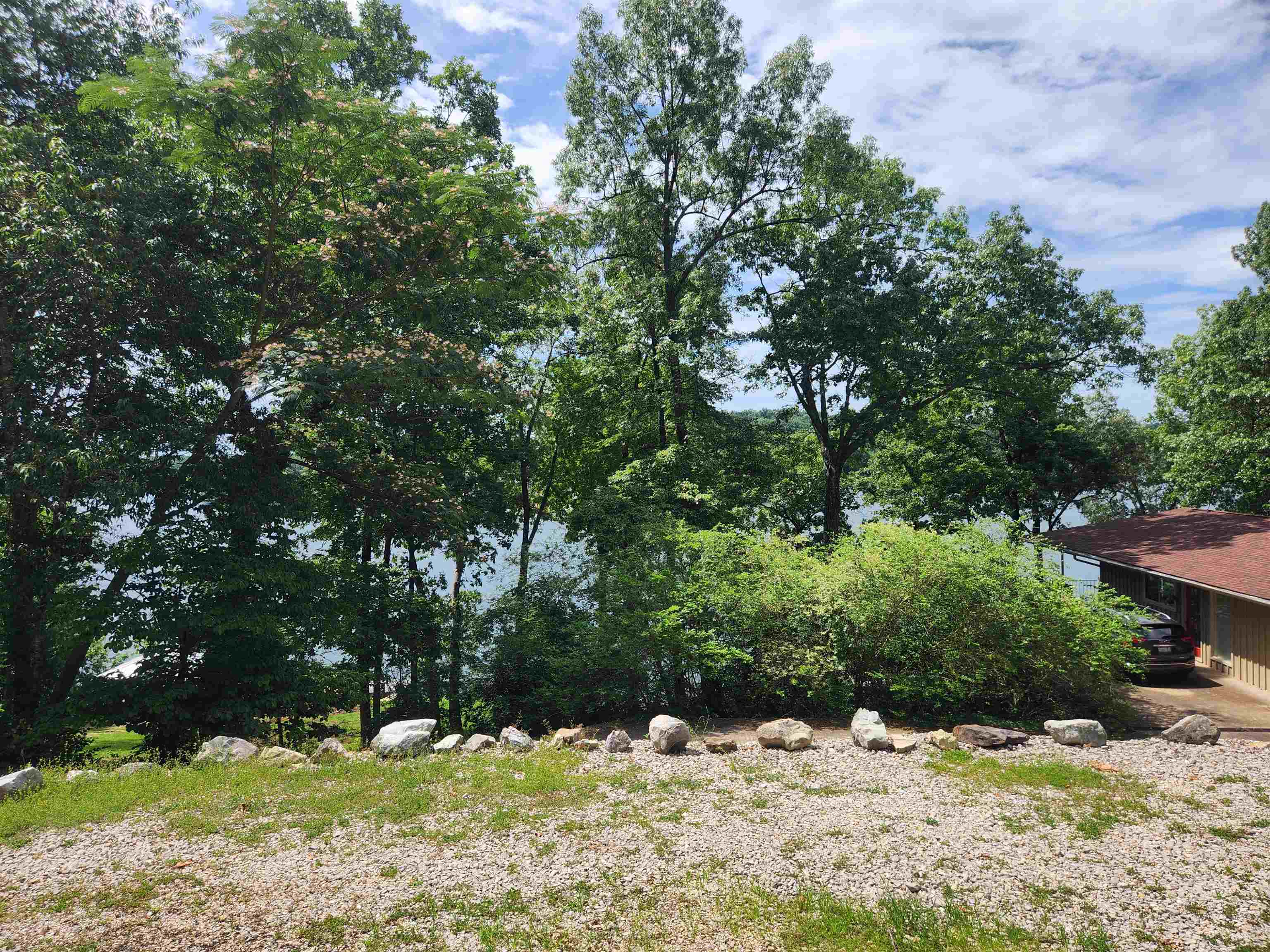 L37b12 N Lakeshore Circle Property Photo 22