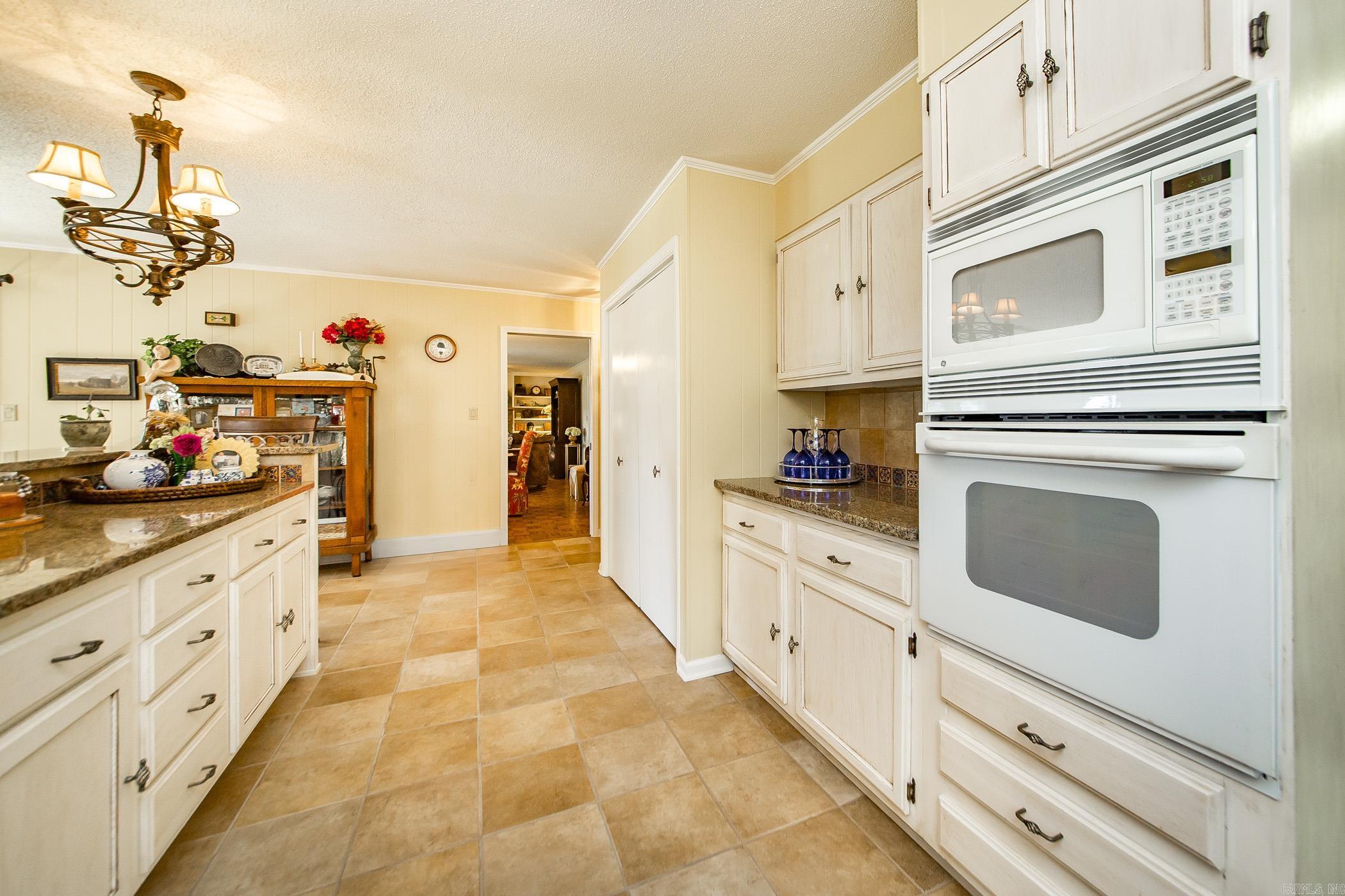20 Lochland Drive Property Photo 10