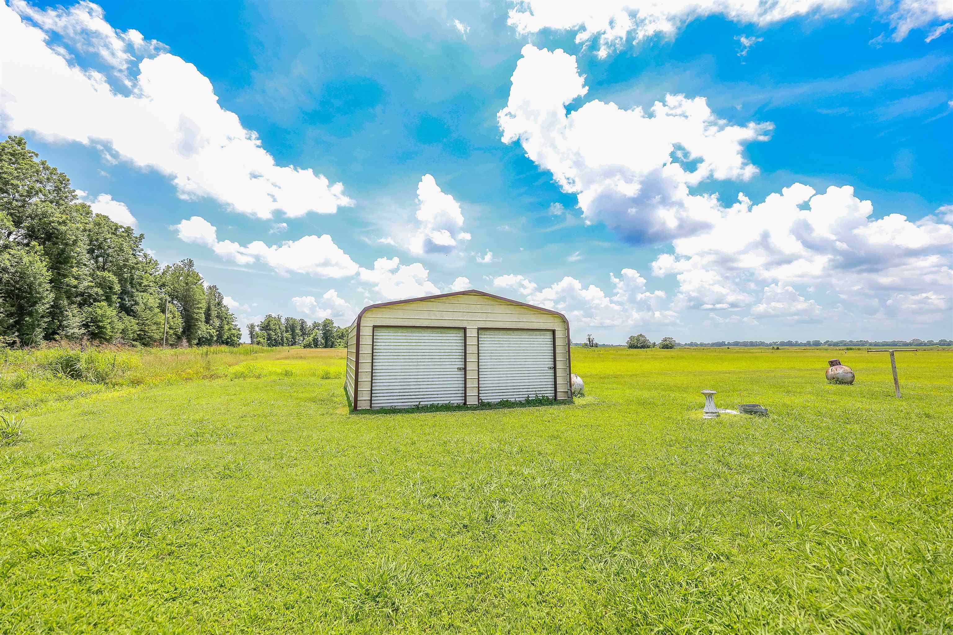 608 S Highway 35 Property Photo 8