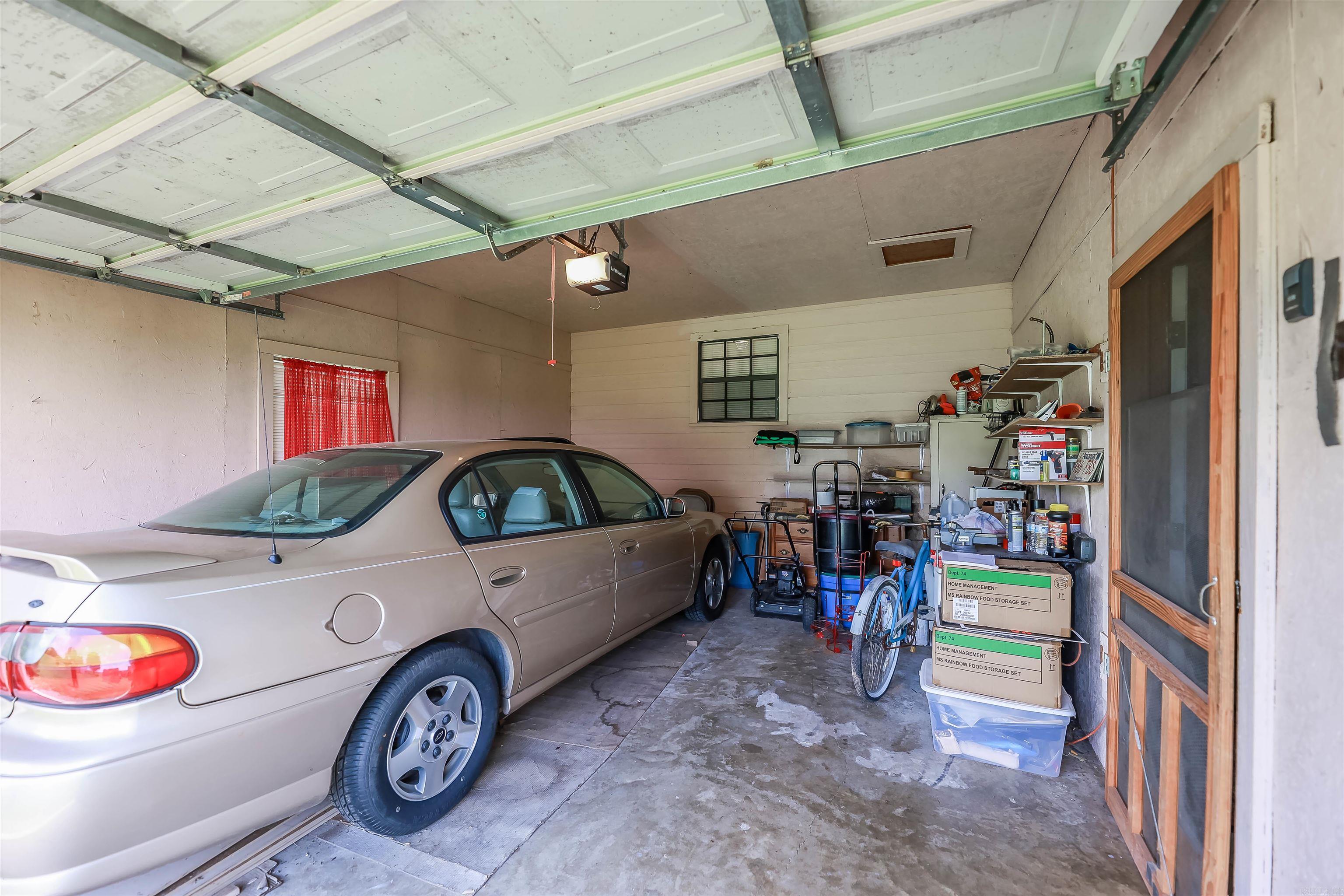 608 S Highway 35 Property Photo 11
