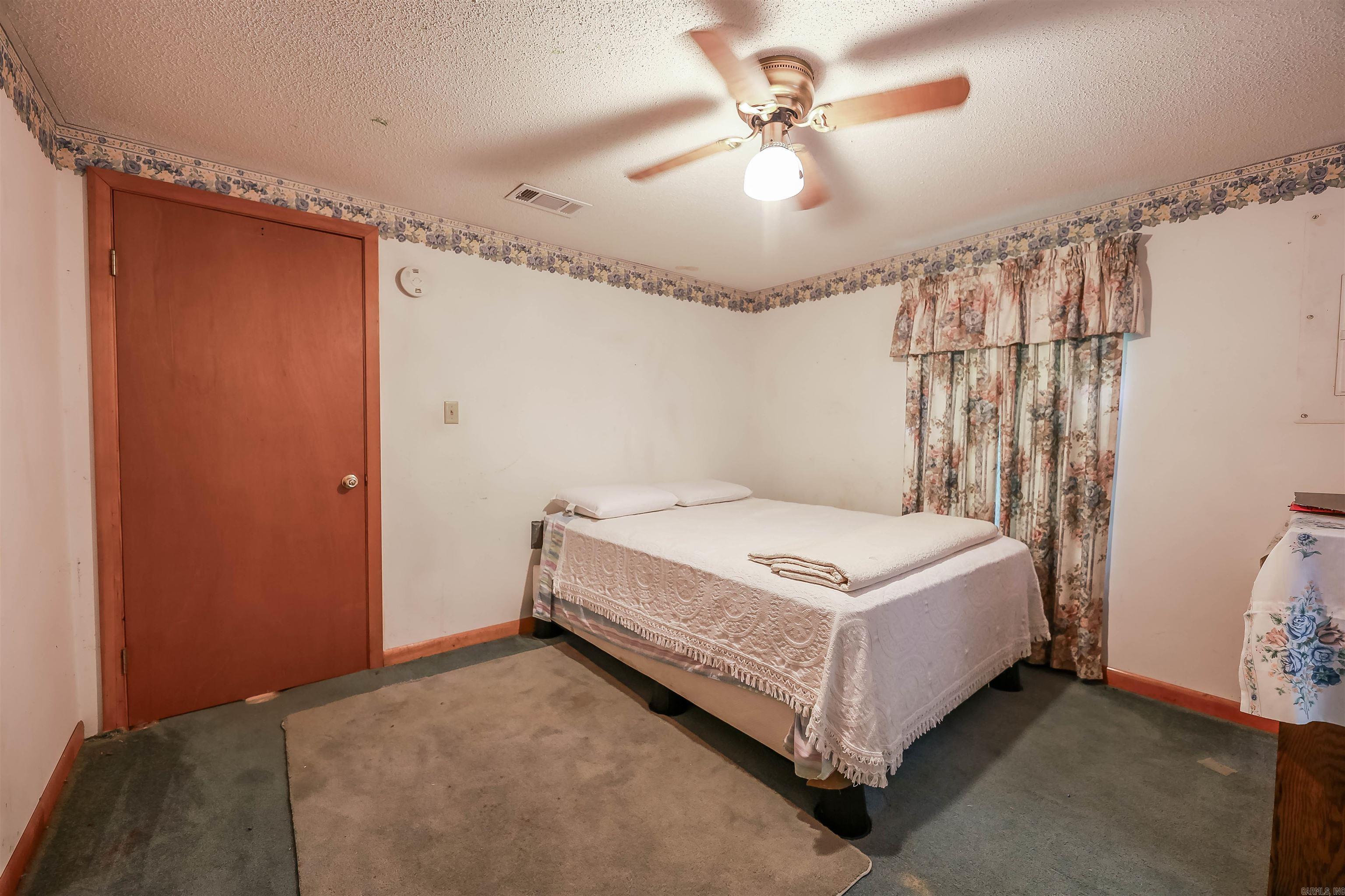 608 S Highway 35 Property Photo 14