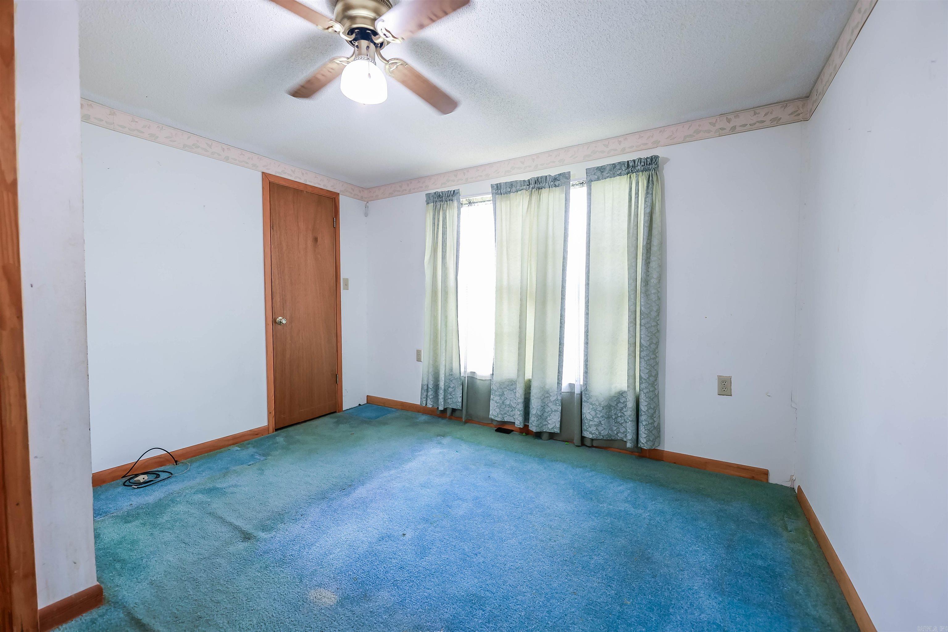 608 S Highway 35 Property Photo 15