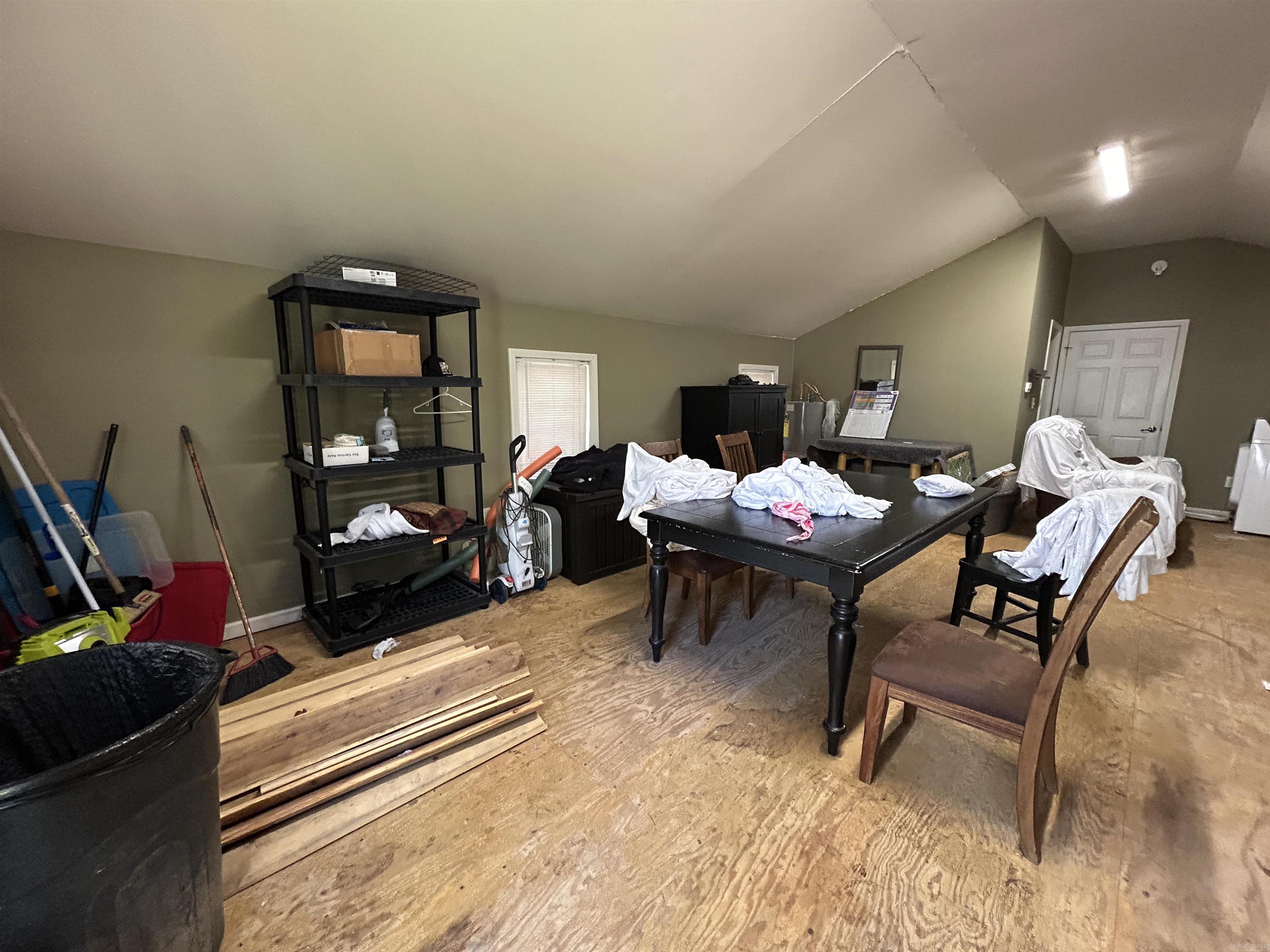 5 Lobo Road Property Photo 2