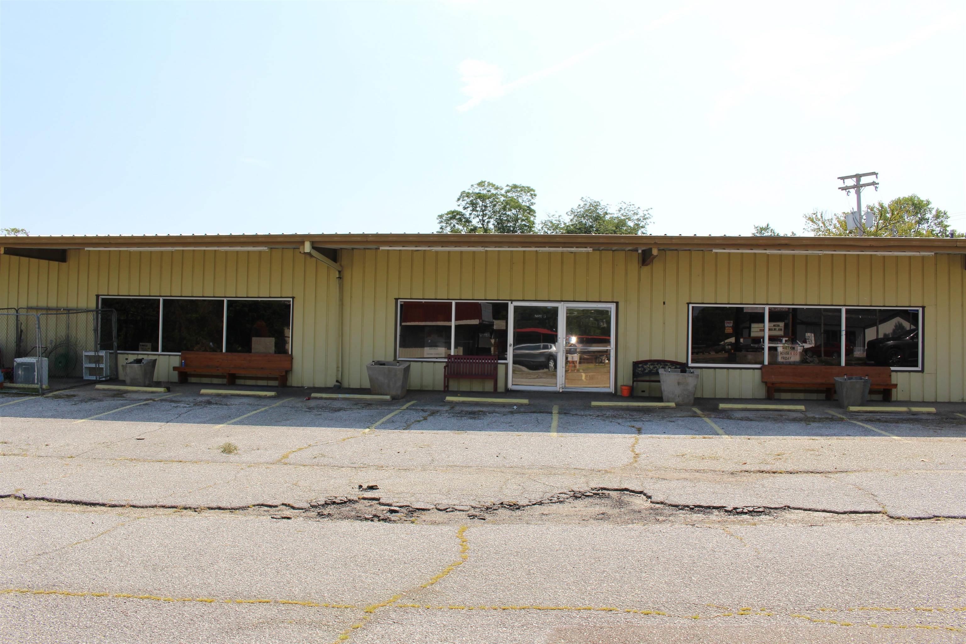 112 W Highway 270 Property Photo 1