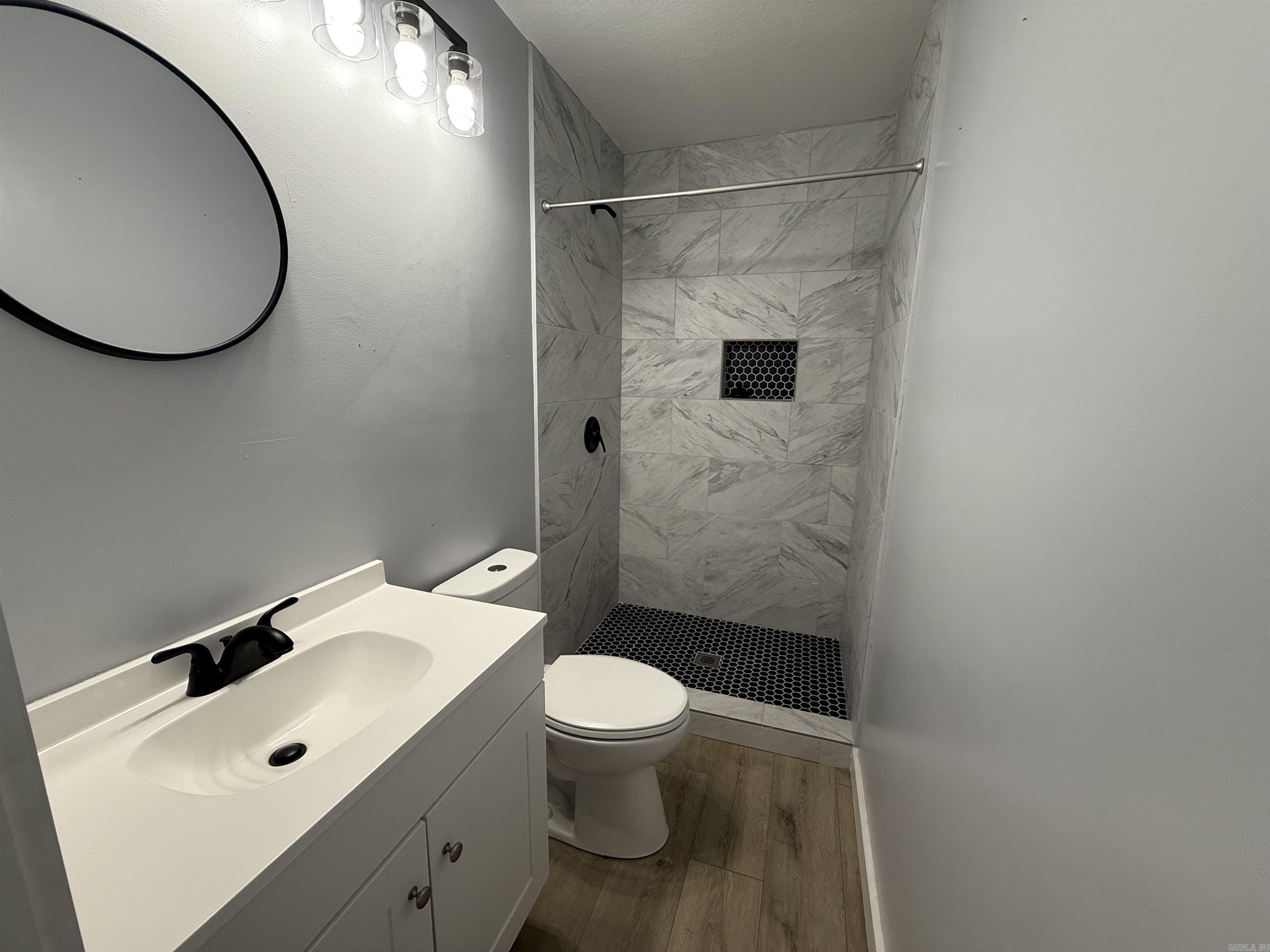 1209 Meadowbrook Property Photo 9