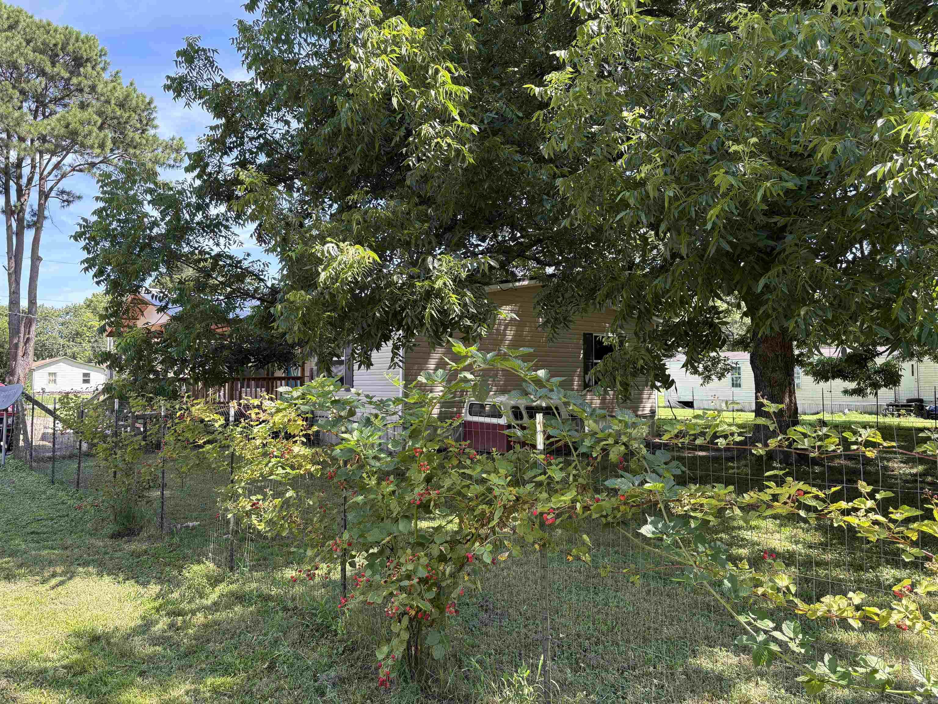 1014 S Third Street Property Photo 6