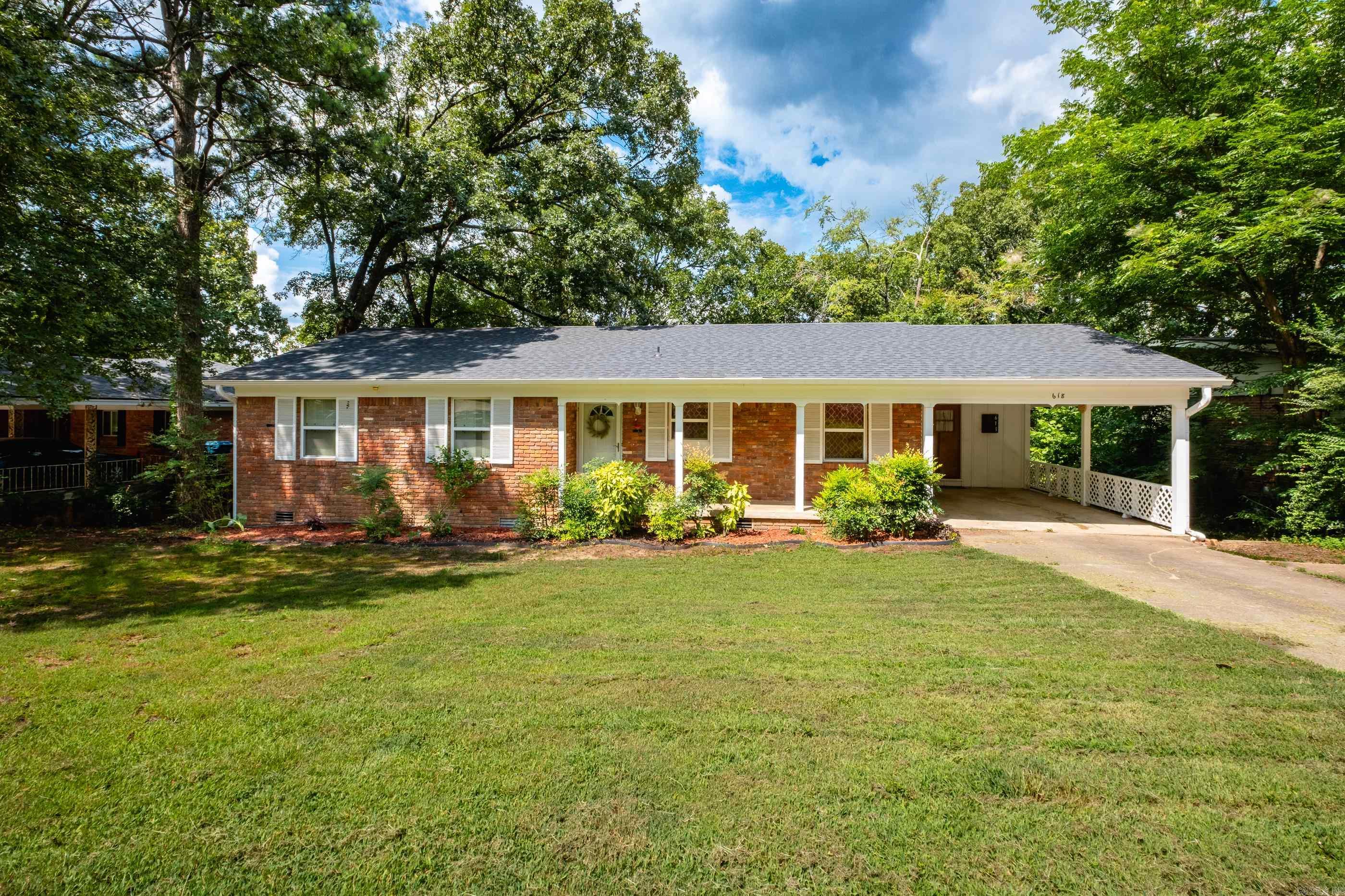 618 Hall Drive