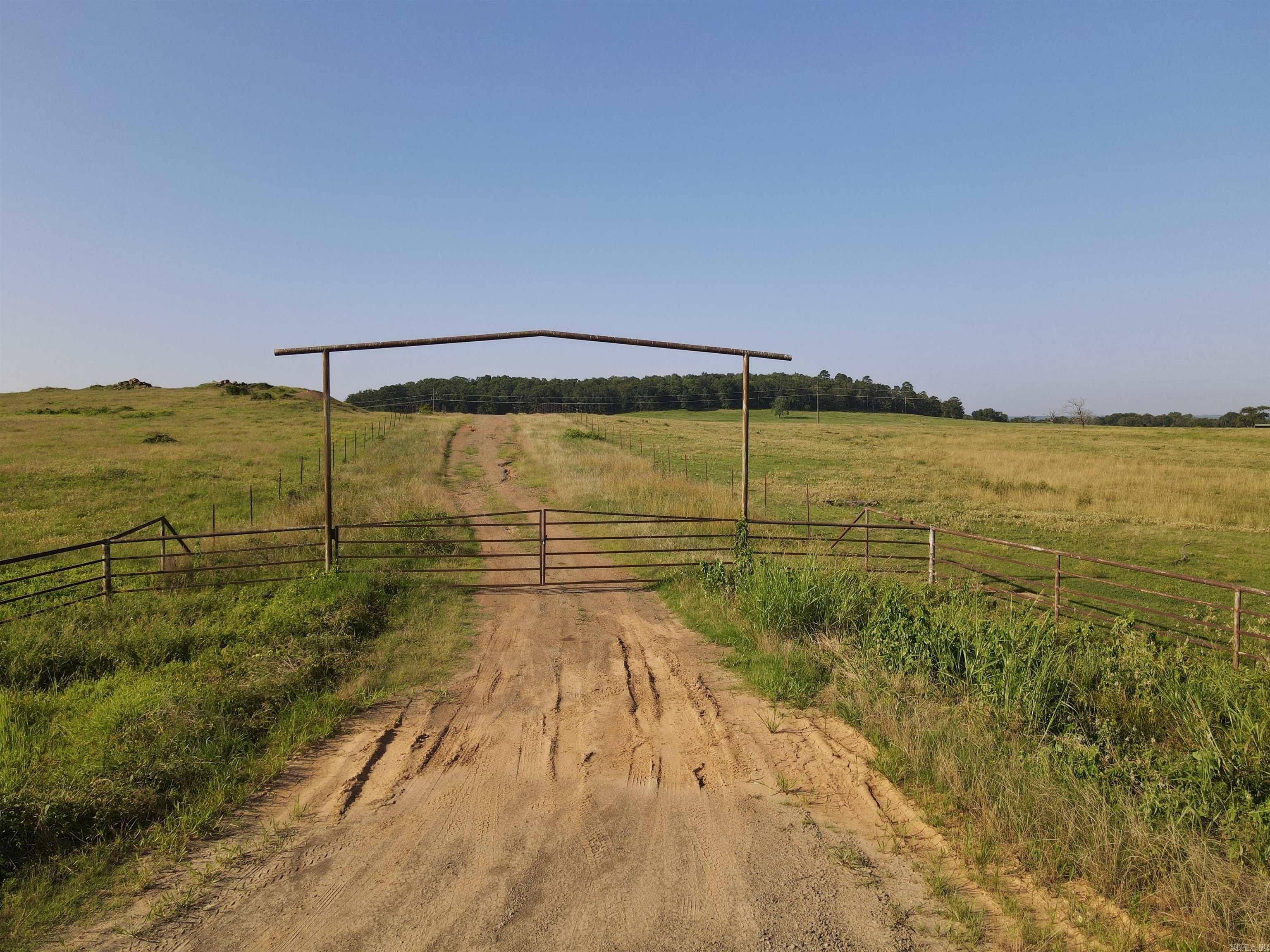 181 Lovers Lane Property Photo 8