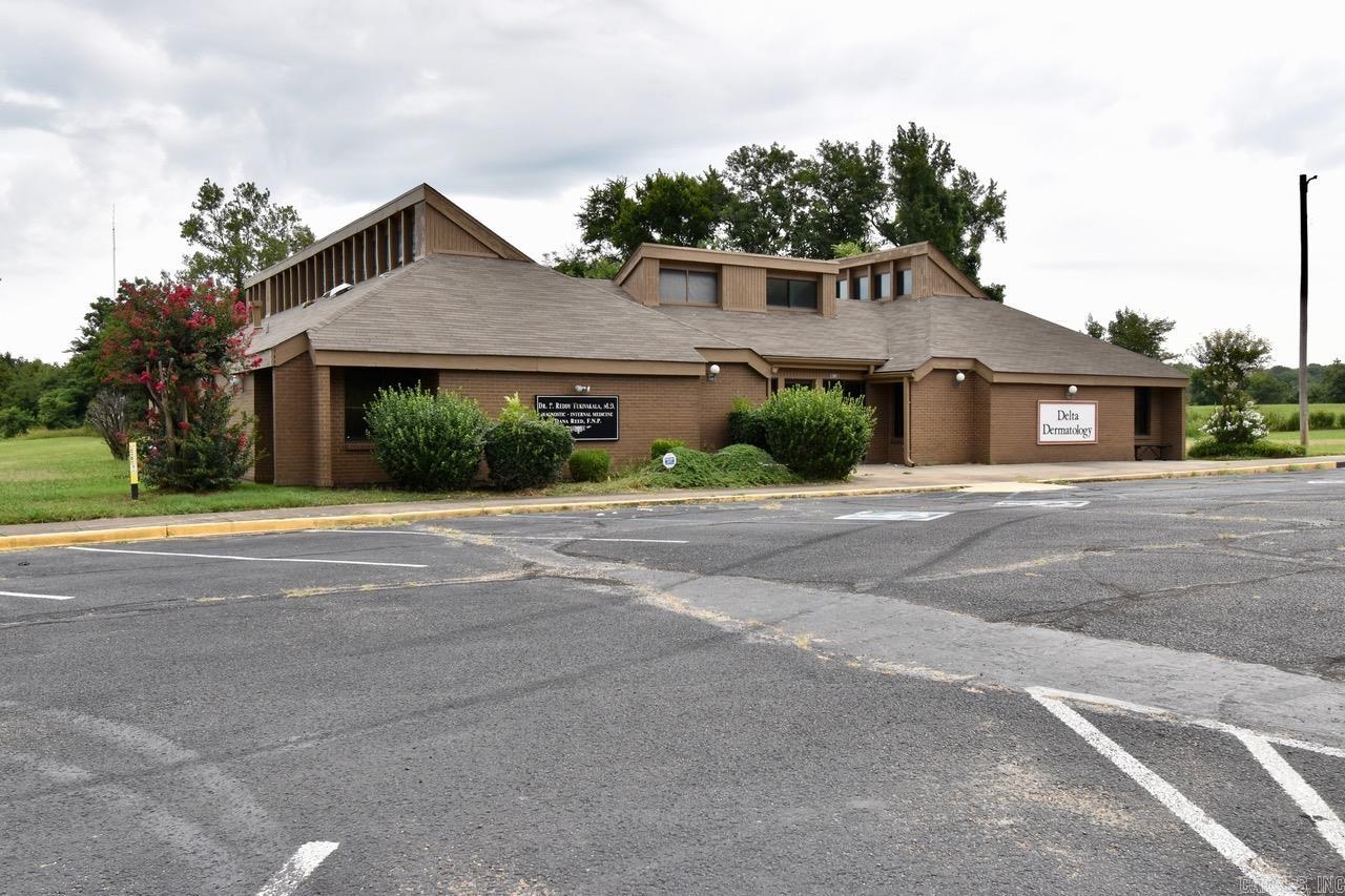 810 Newman Dr. Suite A Property Photo 1