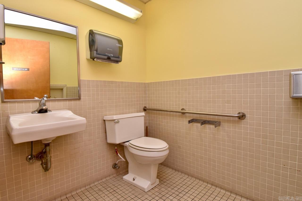 810 Newman Dr. Suite A Property Photo 14