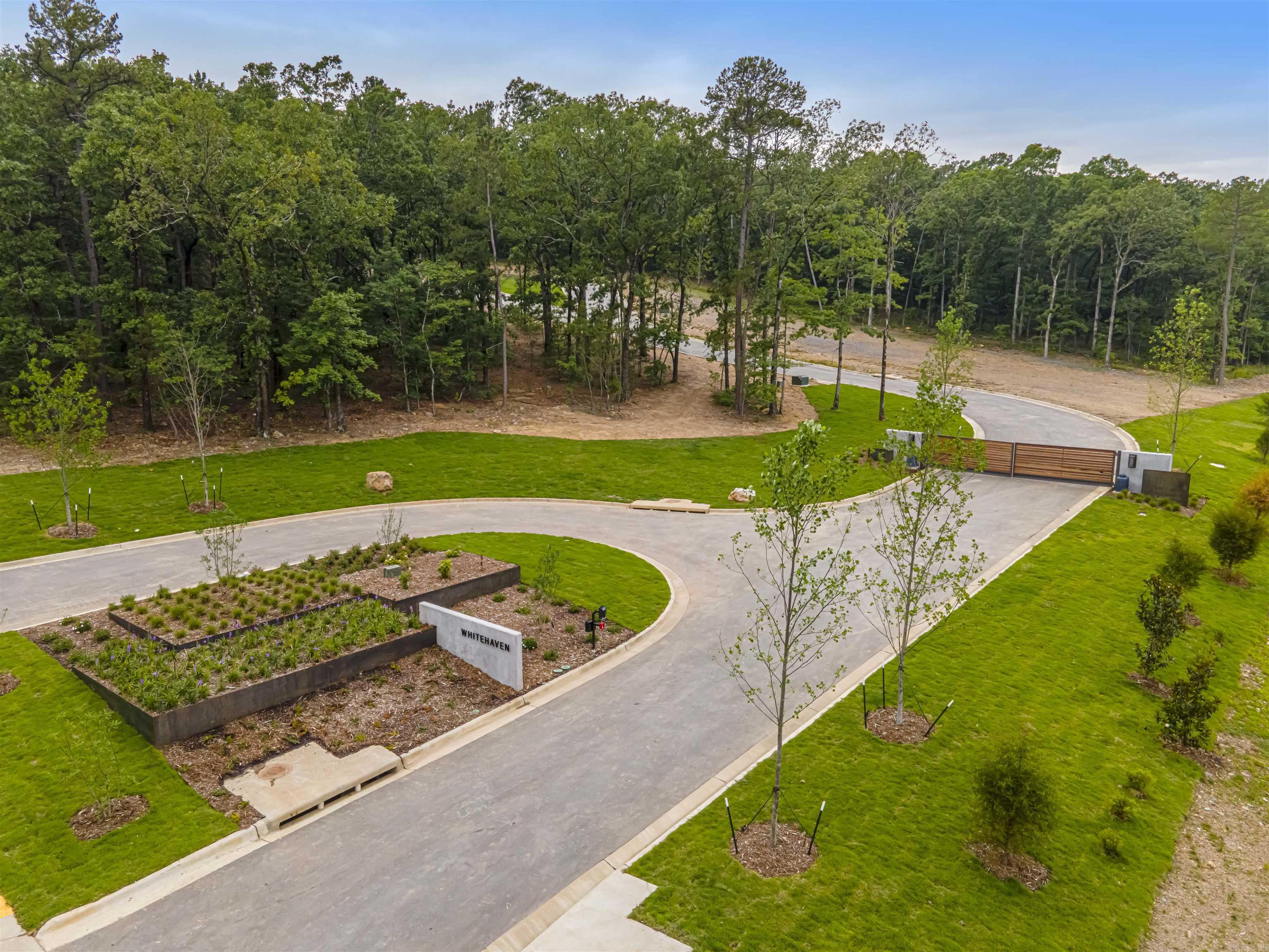 4 Whitehaven Cove