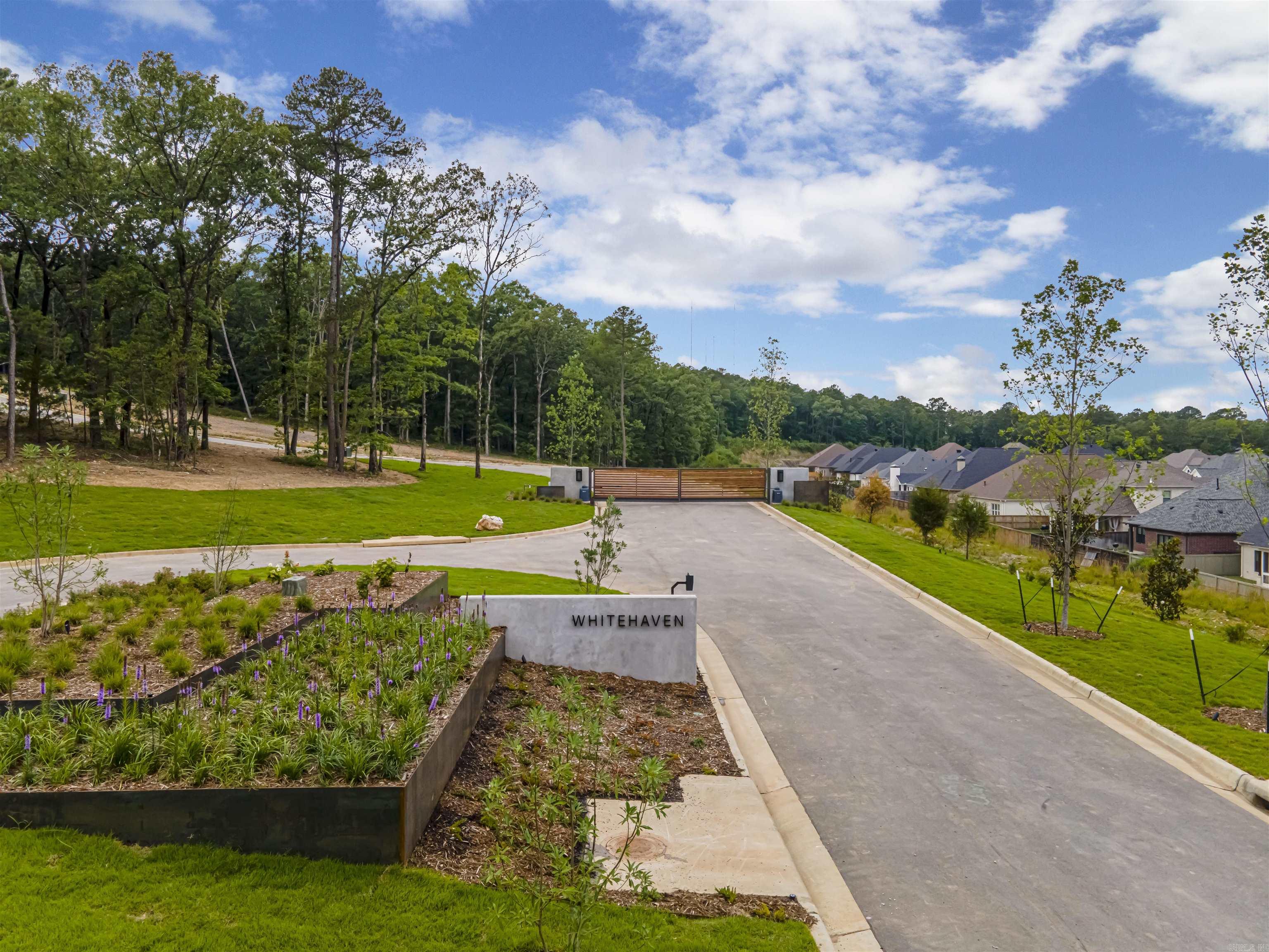 4 Whitehaven Cove Property Photo 2