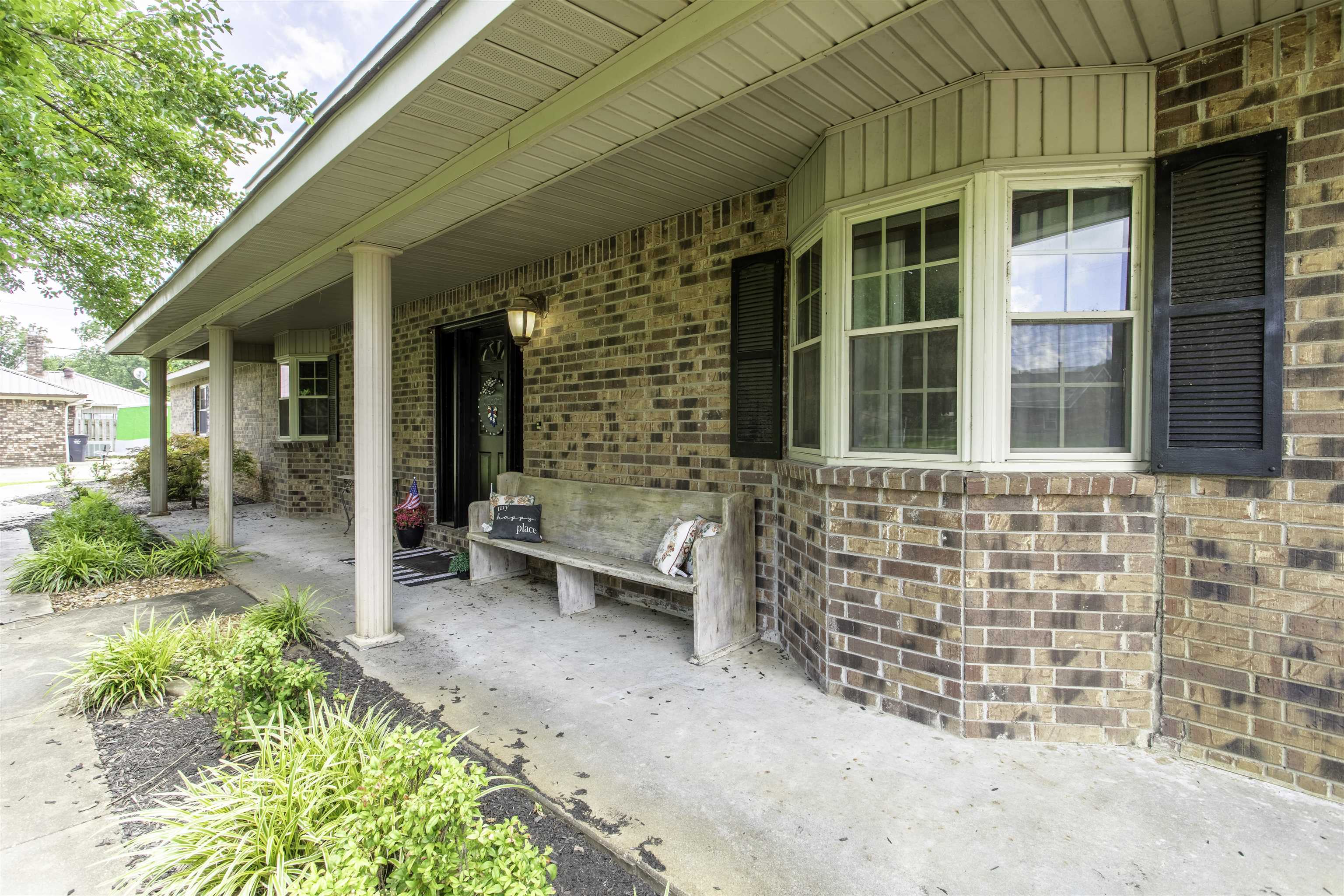 511 Pocahontas Road Property Photo 2