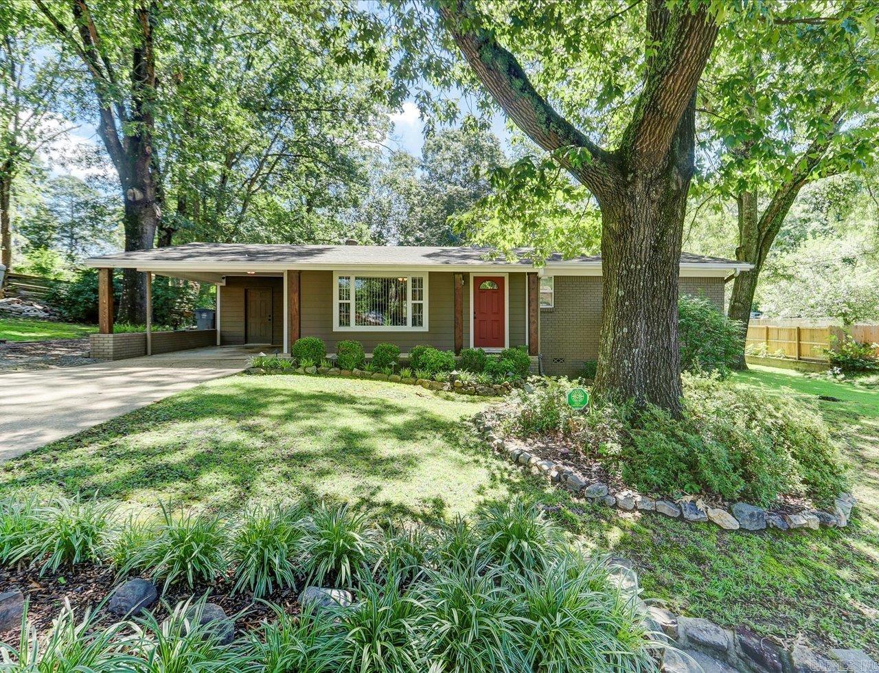 105 Dogwood Street Property Photo 1