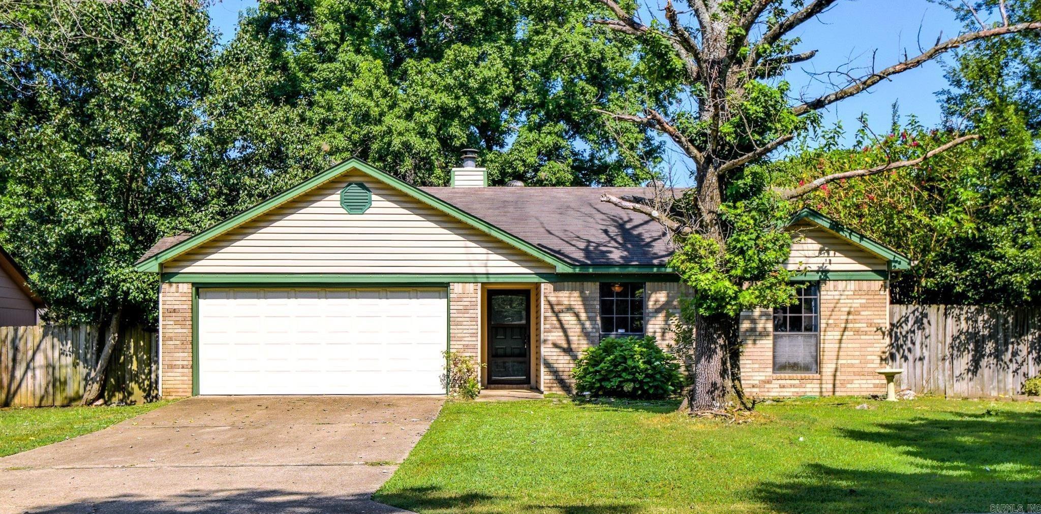 802 Lindy Cove Property Photo 1