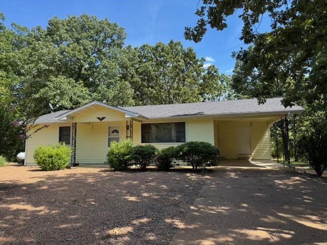 203 E Green Valley Drive Property Photo 1