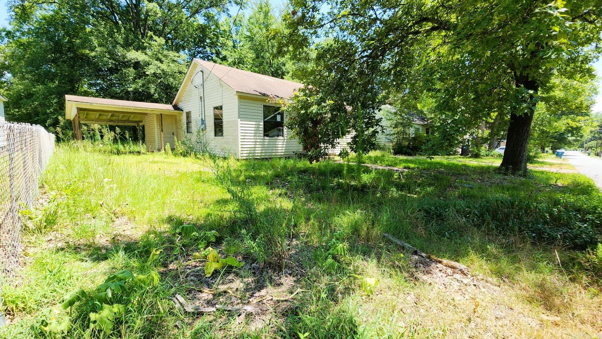 715 Division Street Property Photo 10